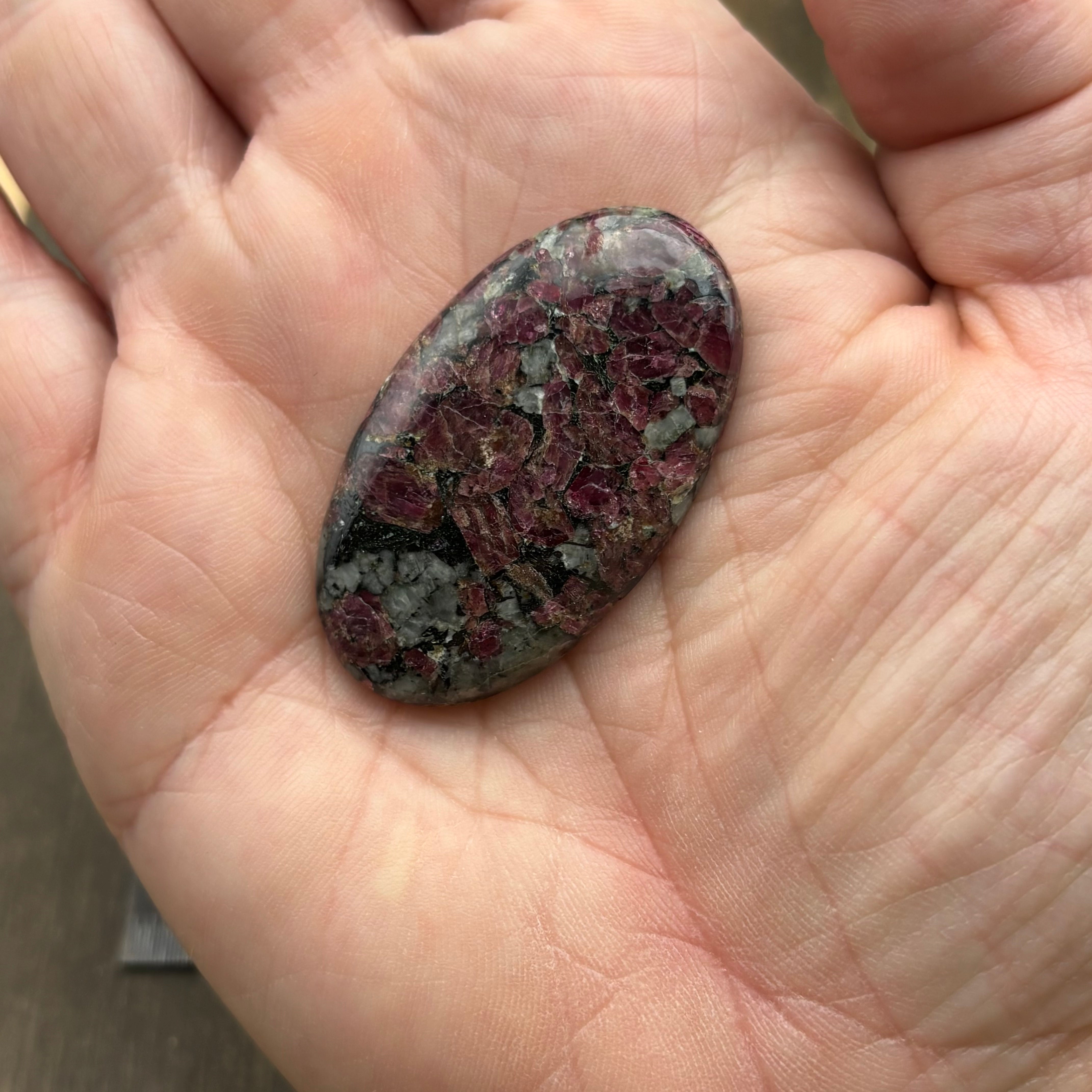 Eudialyte Cabochon - 042