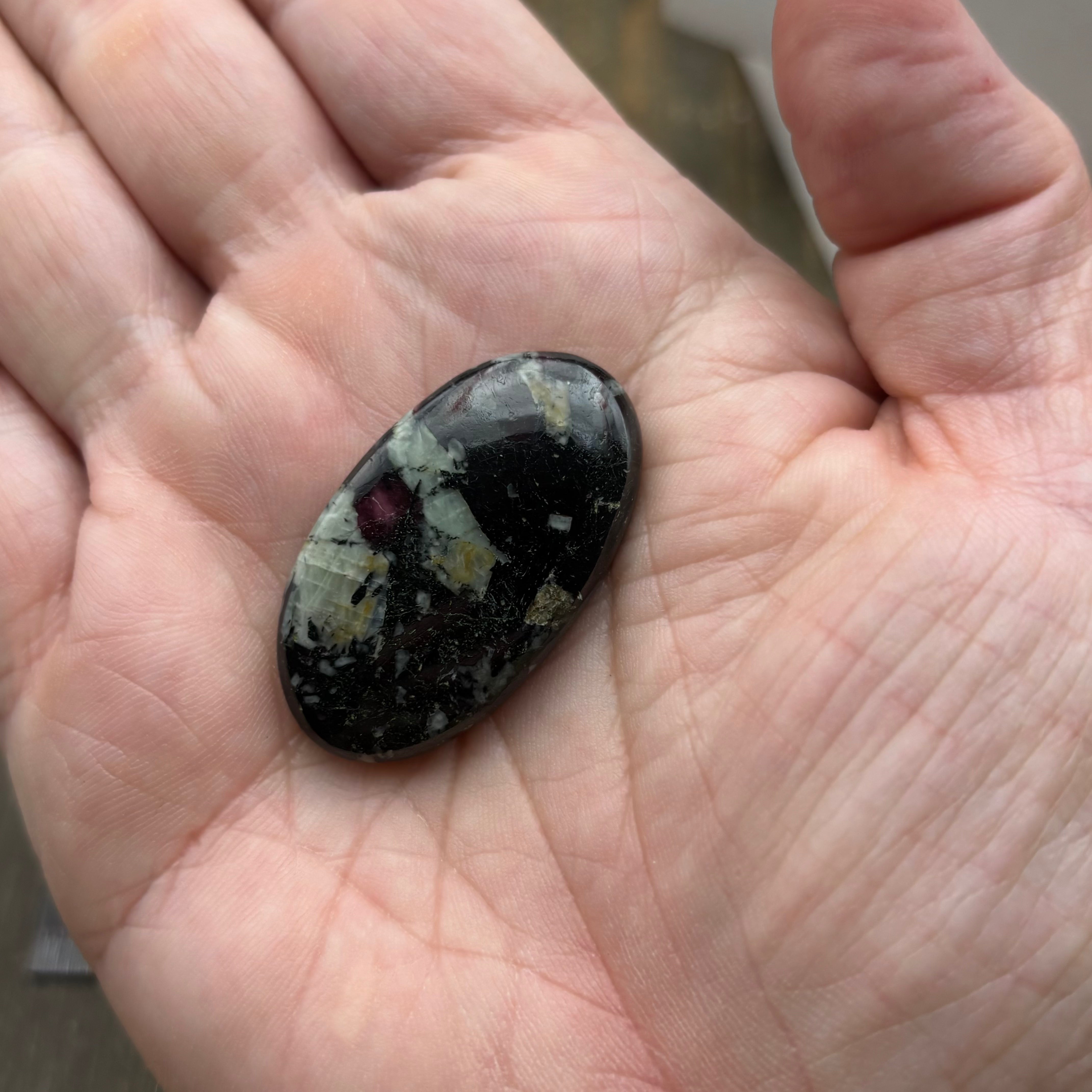 Eudialyte Cabochon - 043