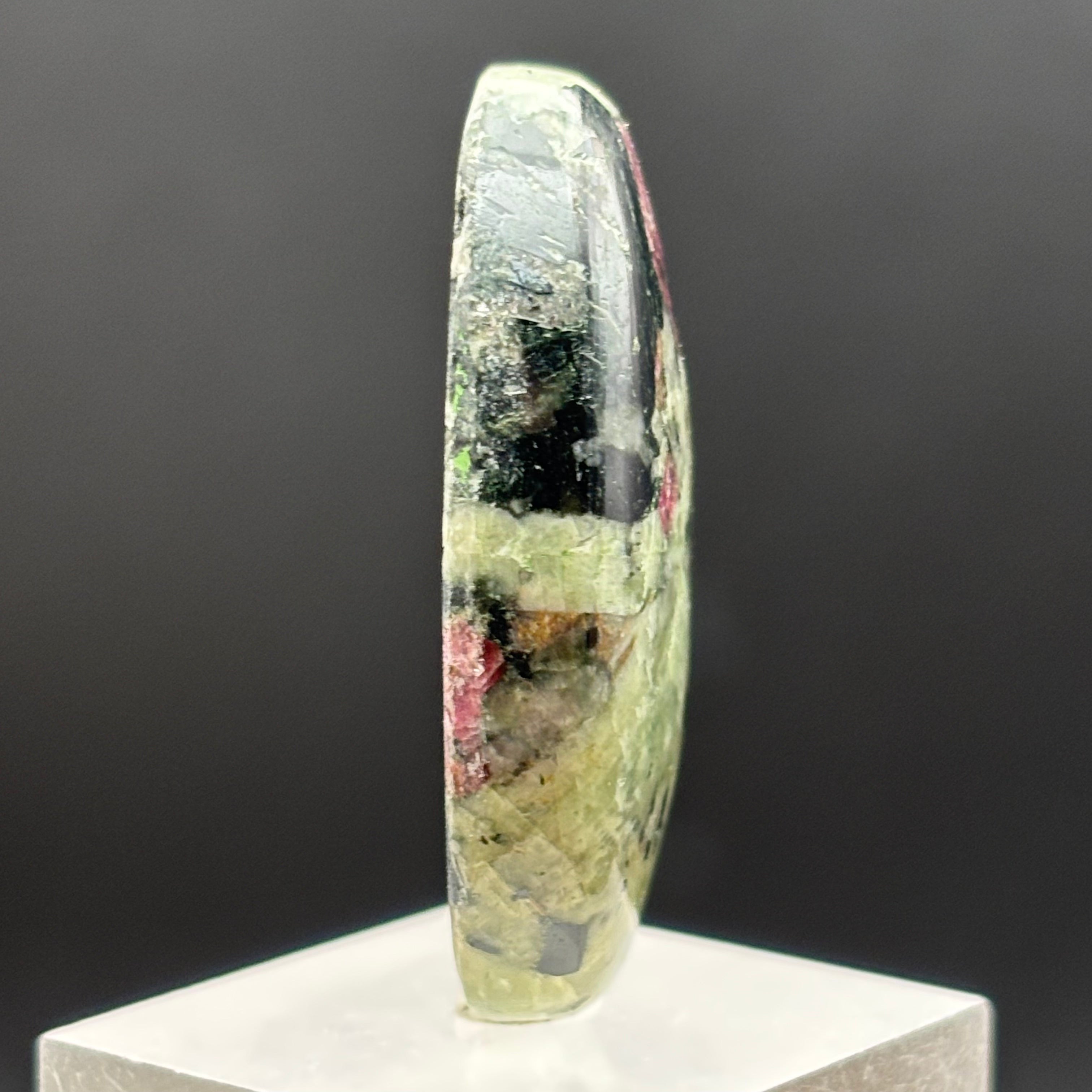Eudialyte Cabochon - 045