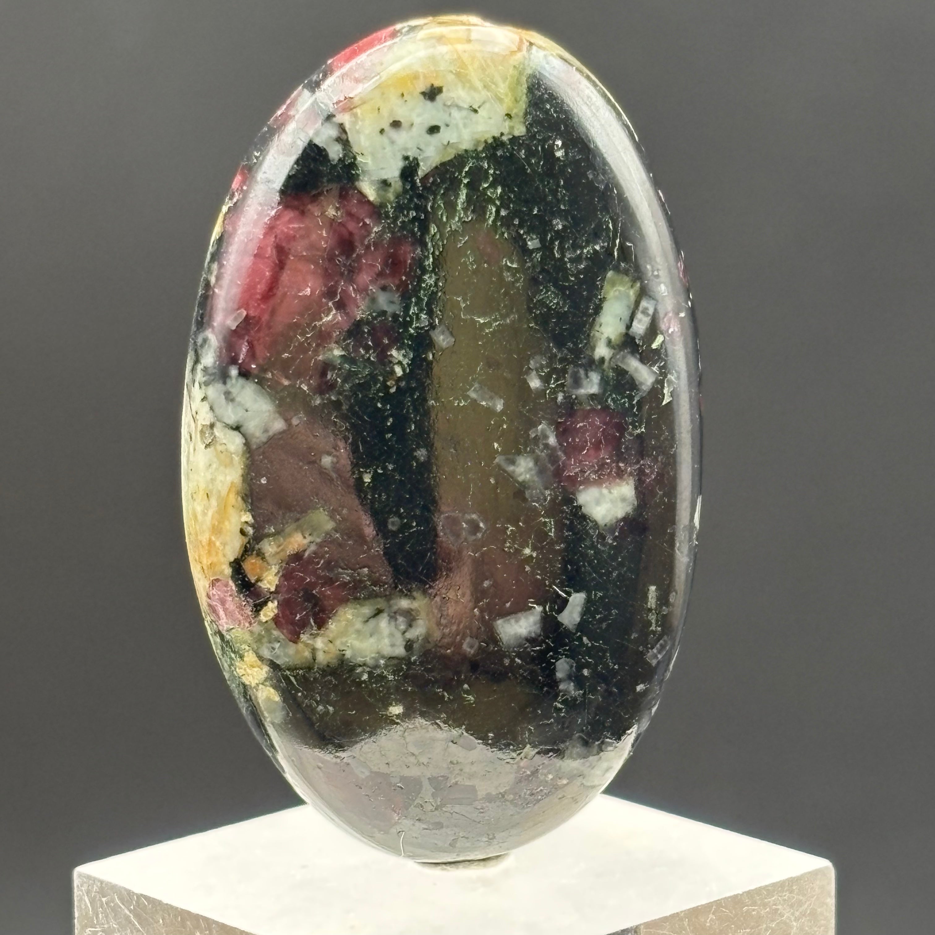 Eudialyte Cabochon - 049