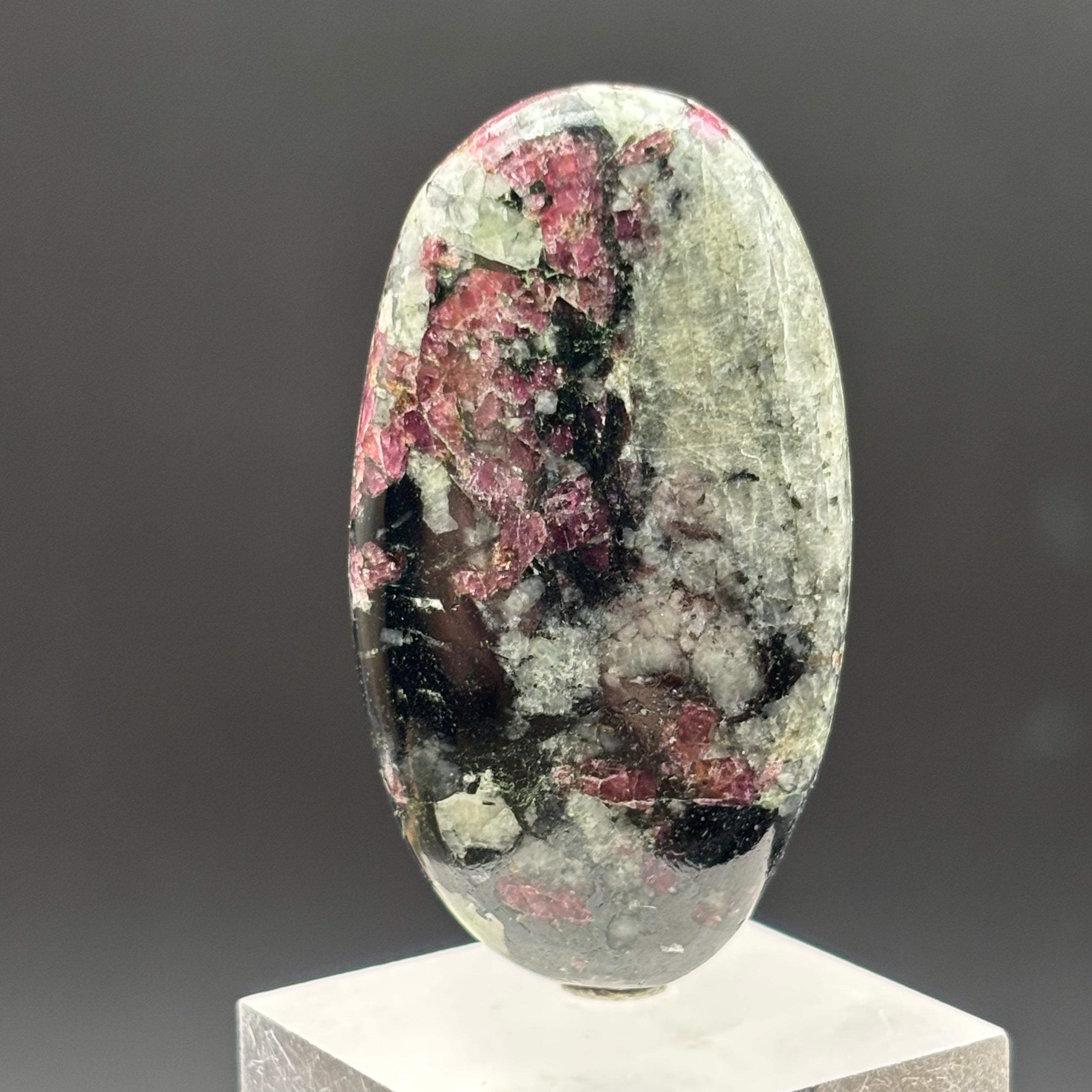 Eudialyte Cabochon - 050