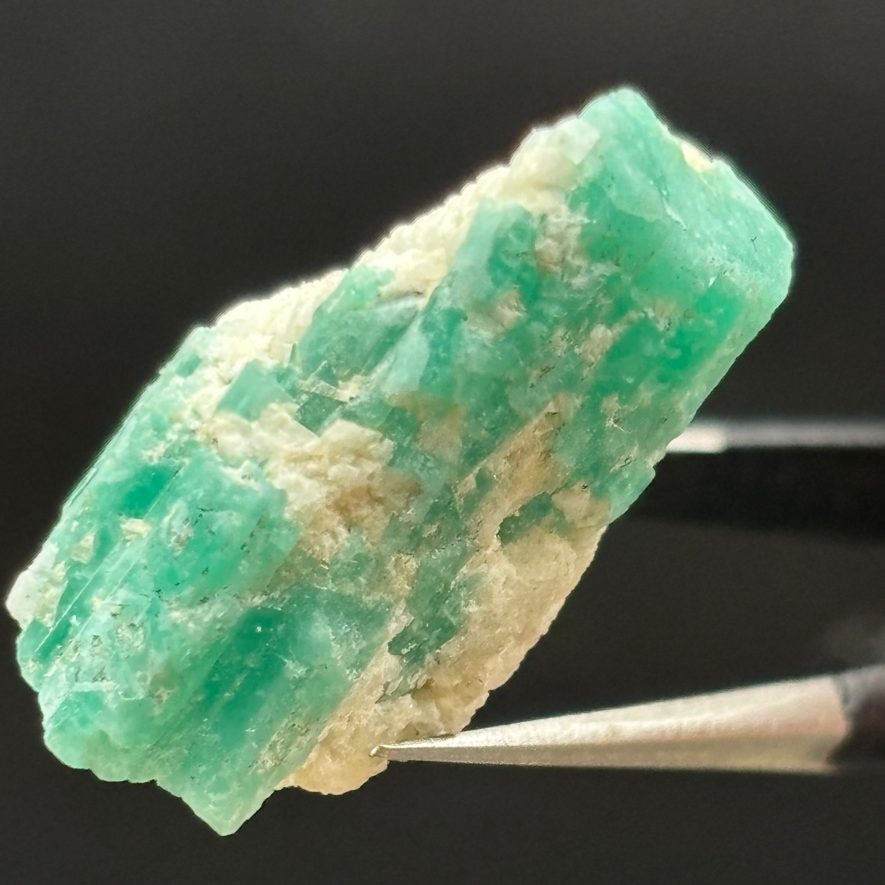 Emerald from Chivor, Colombia - 009