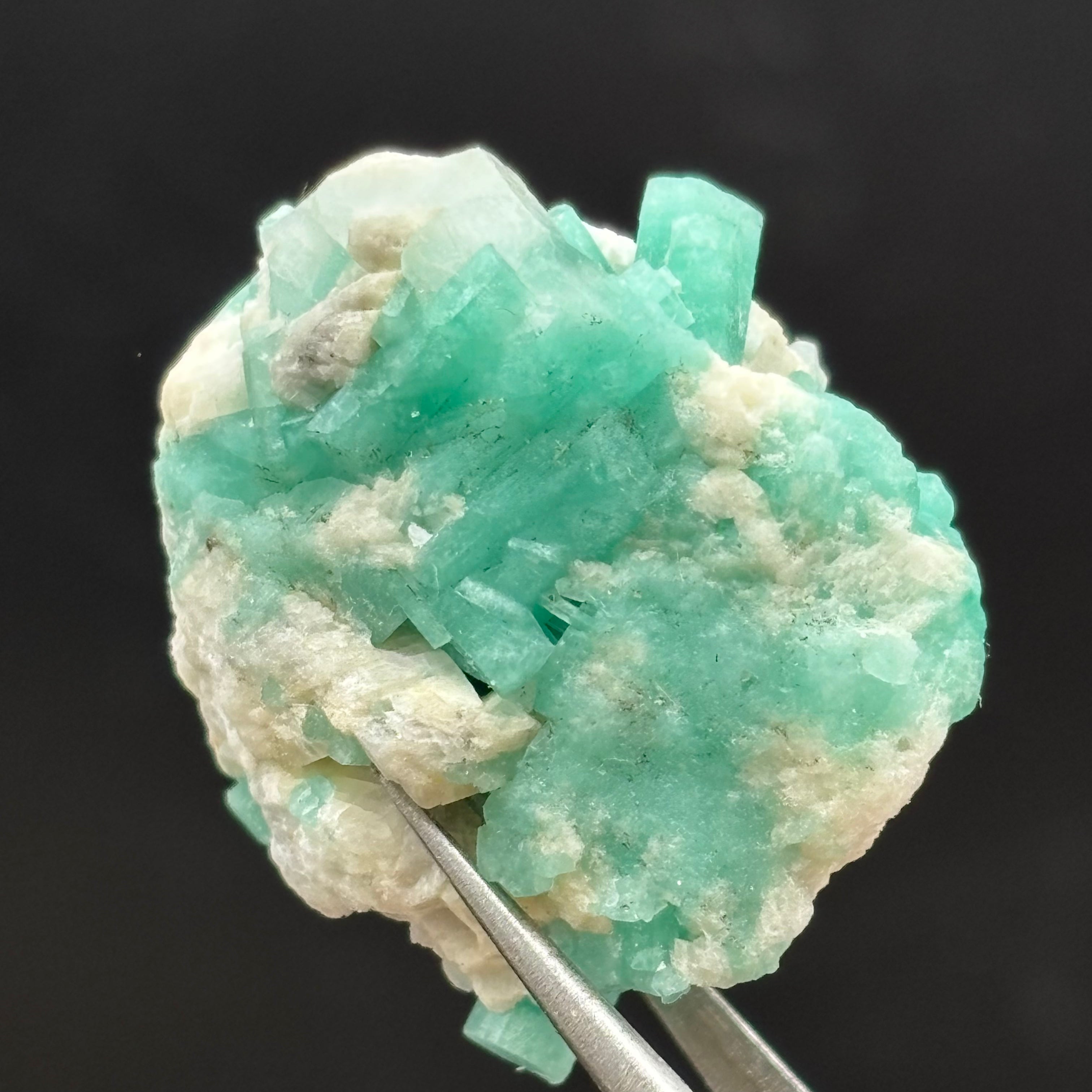 Emerald from Chivor, Colombia - 073