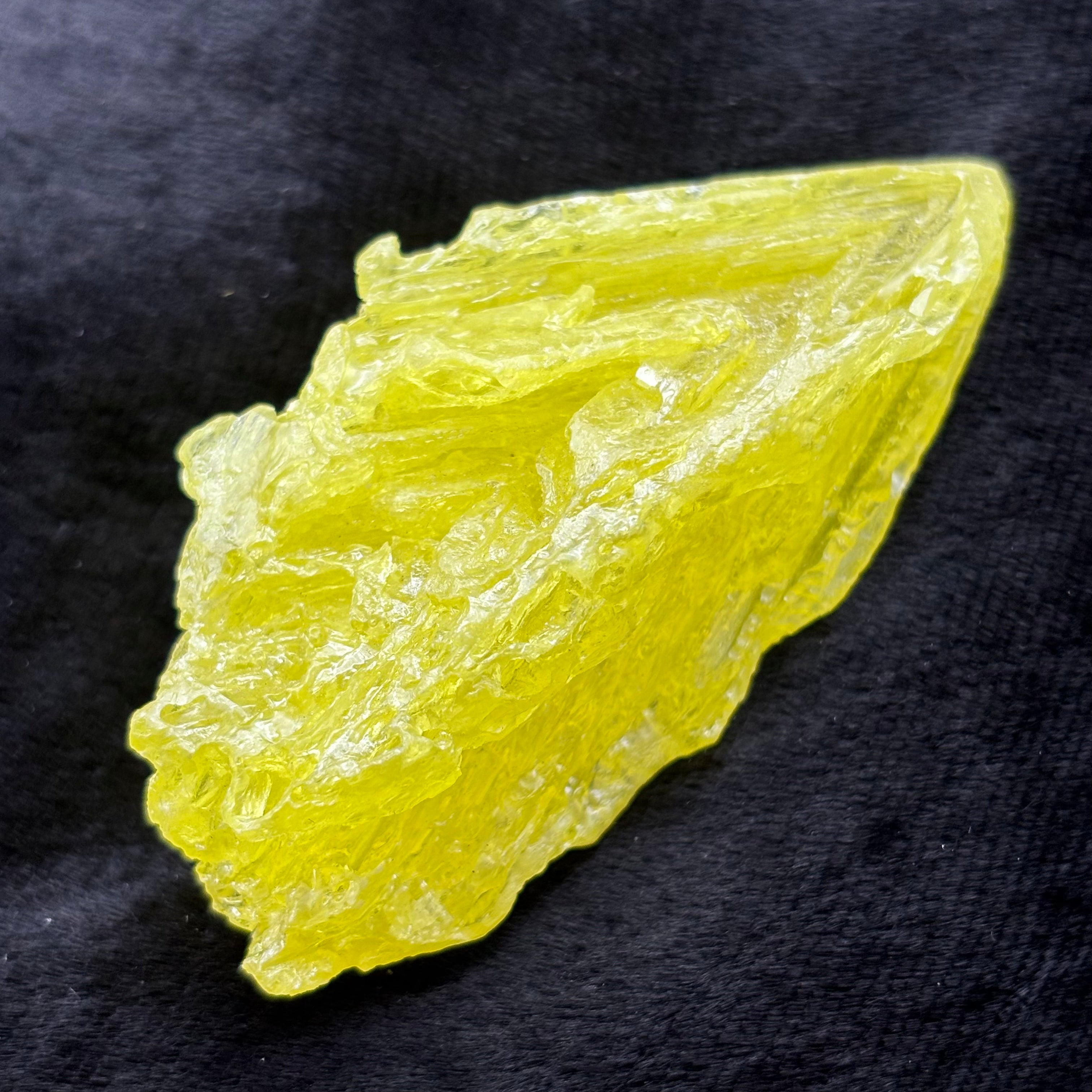 Sulfur Whole Crystal - 219
