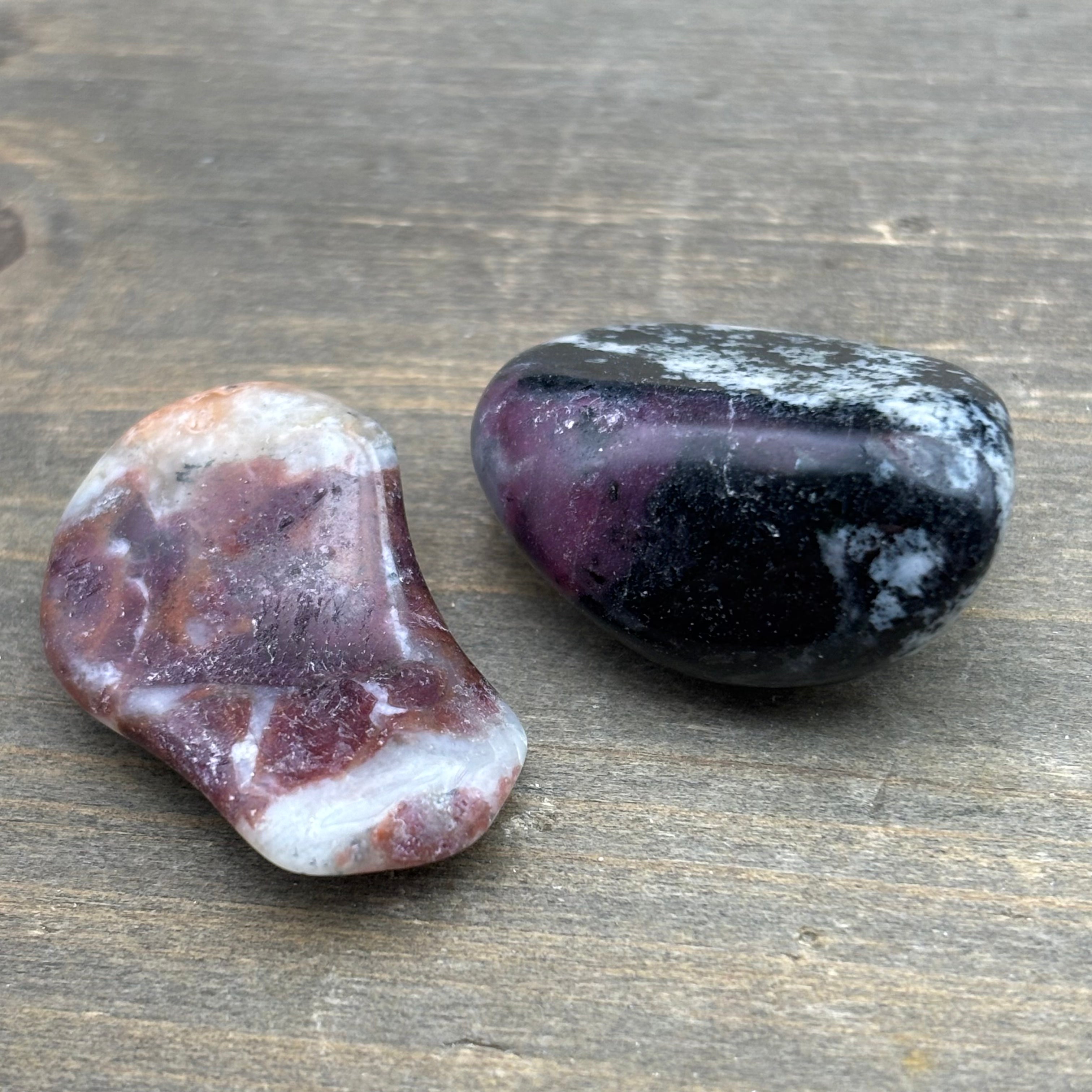 Eudialyte Point Pair