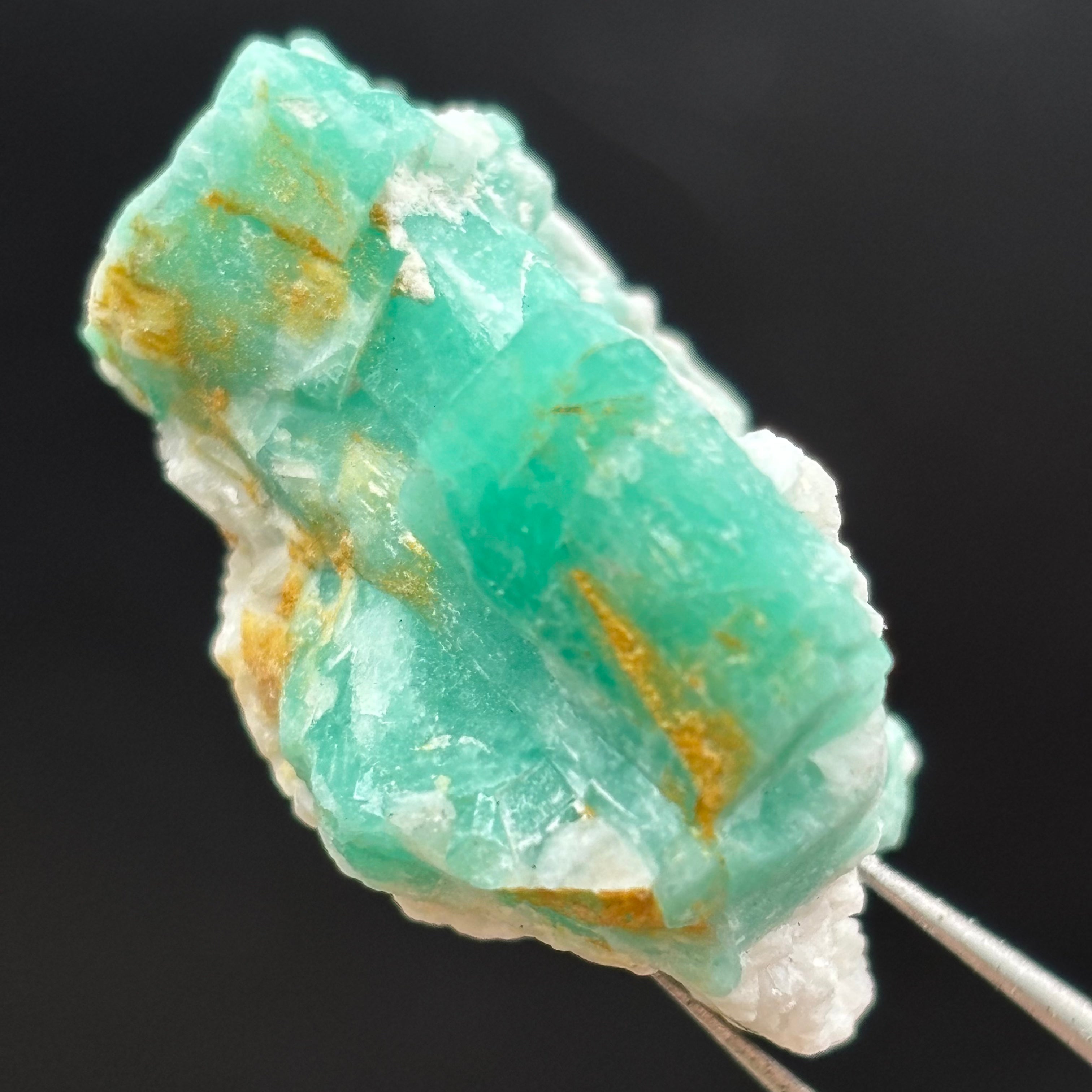 Emerald from Chivor, Colombia - 094