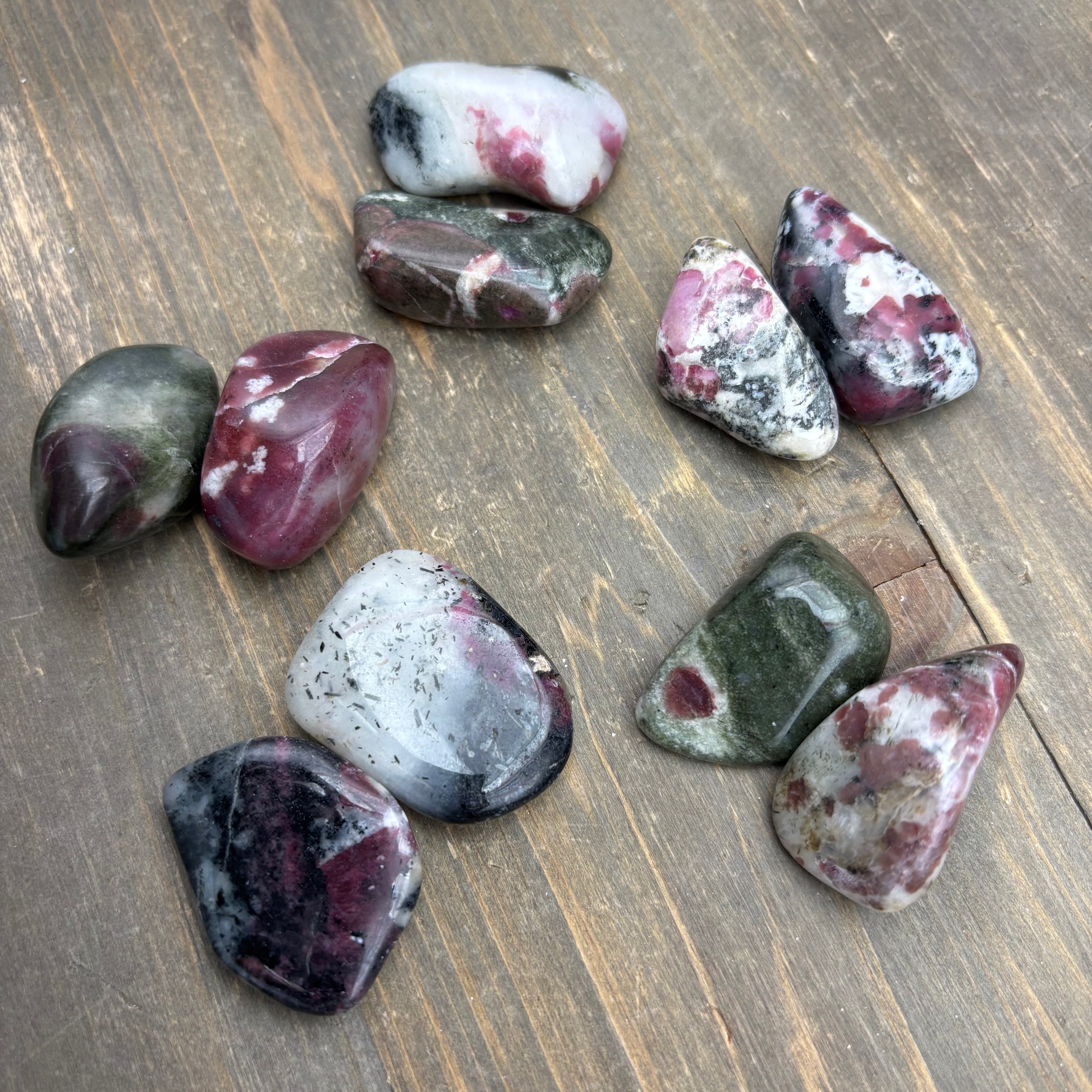 Eudialyte Point Pair