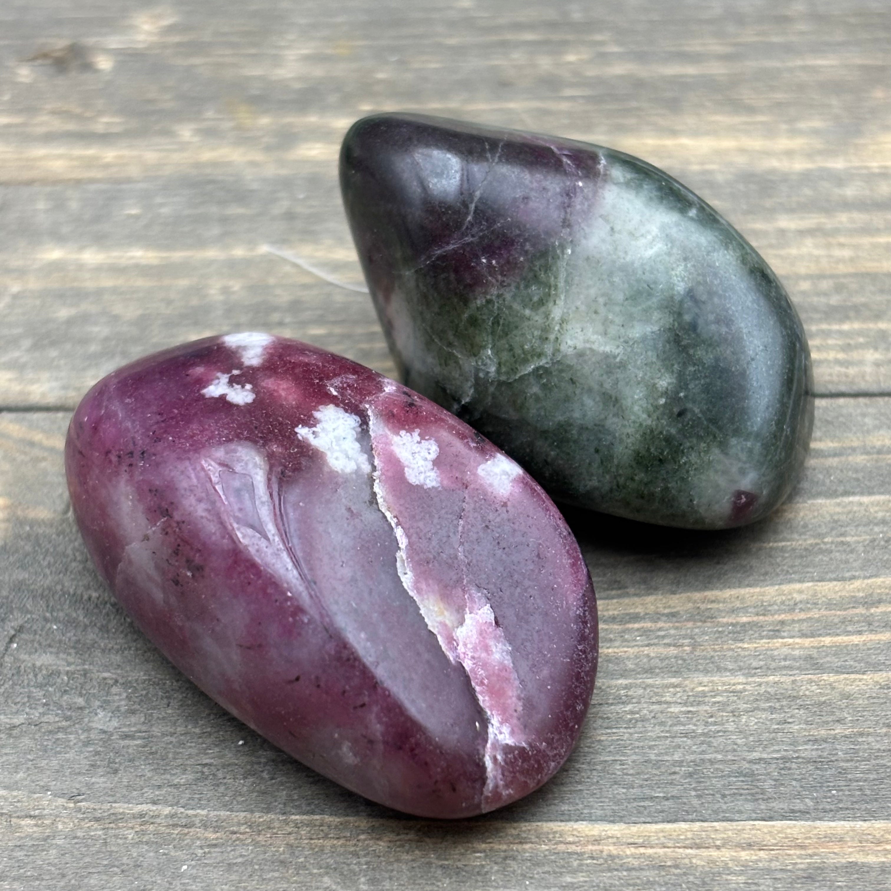 Eudialyte Point Pair