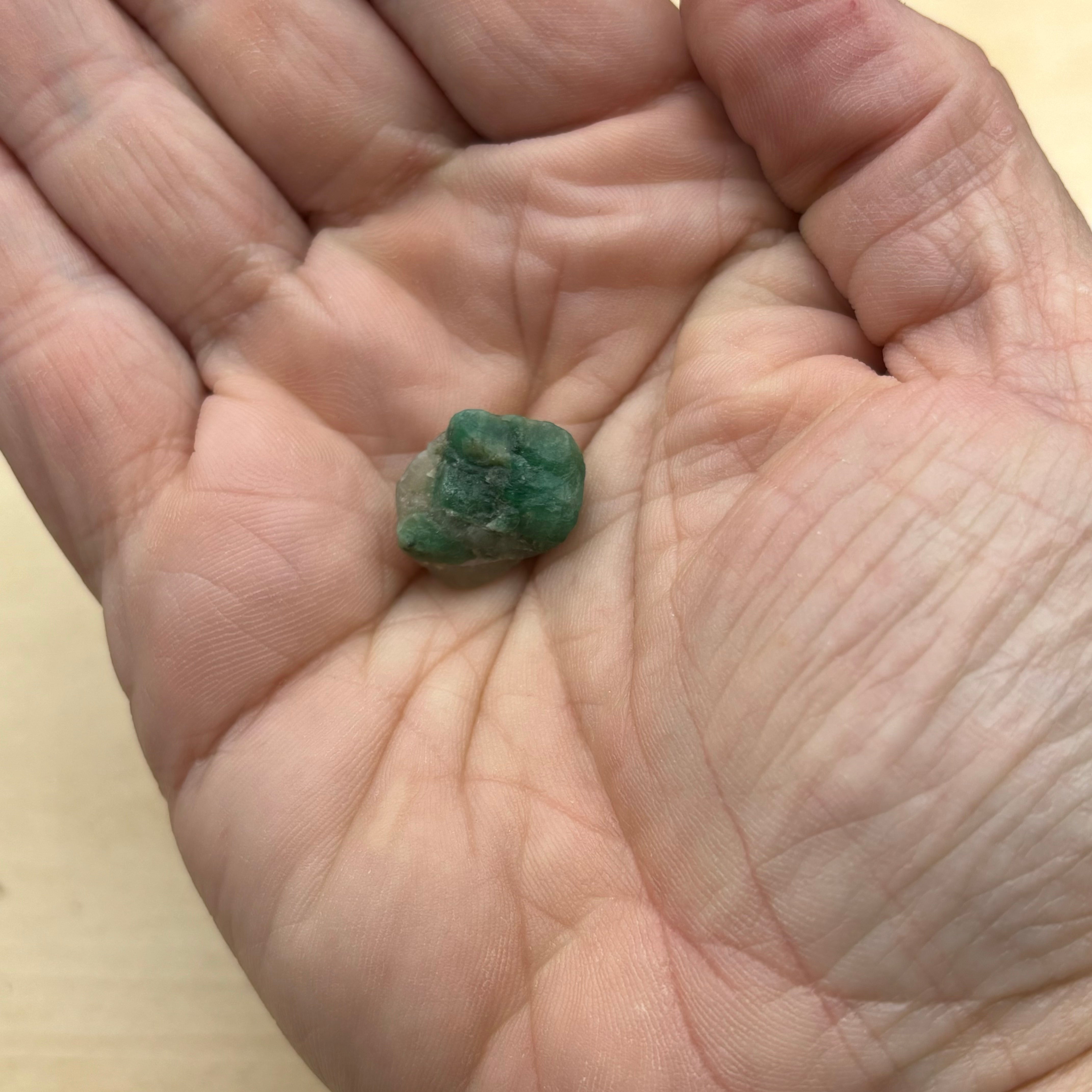 Emerald, Natural Rough - 056