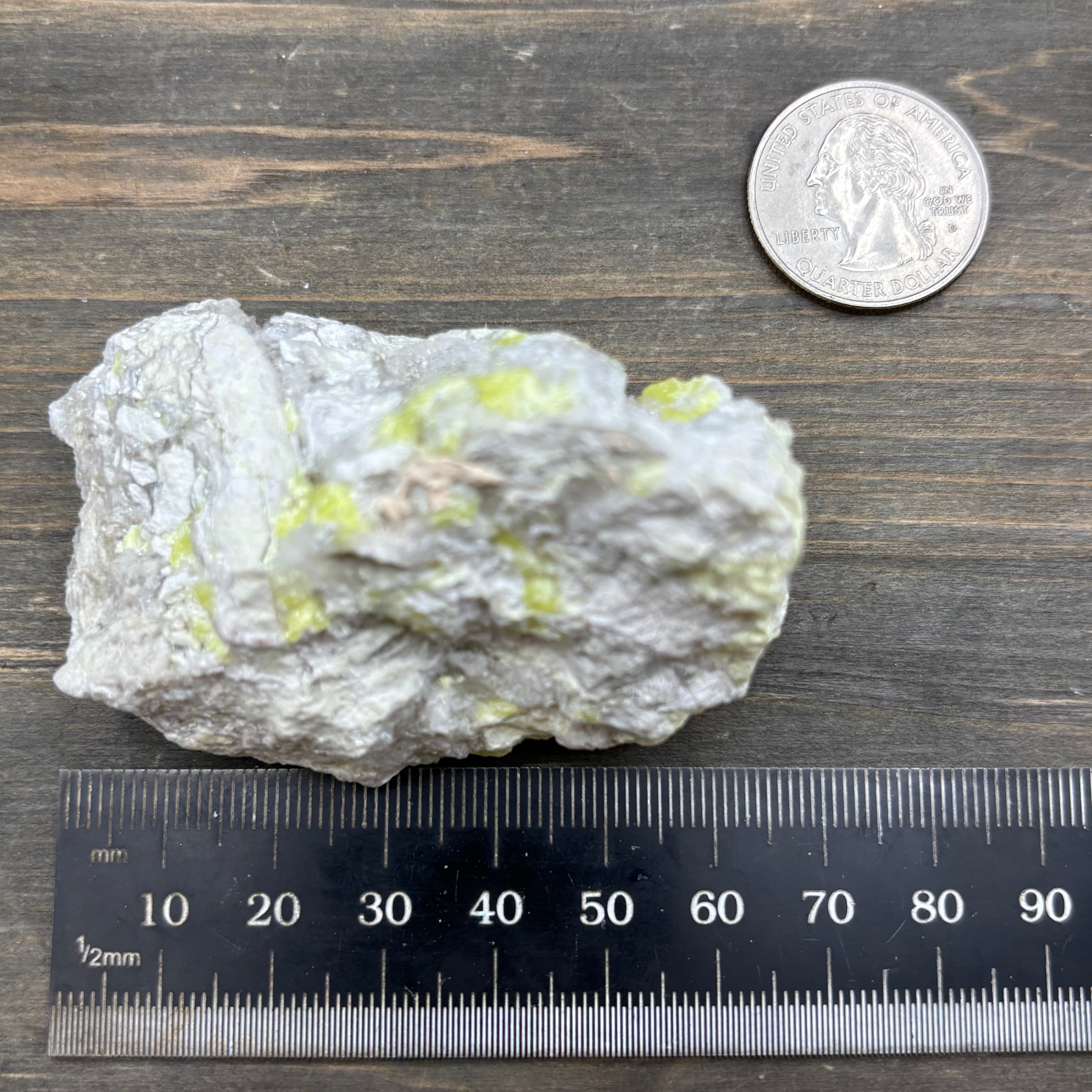 Sulfur on Quartz - 032