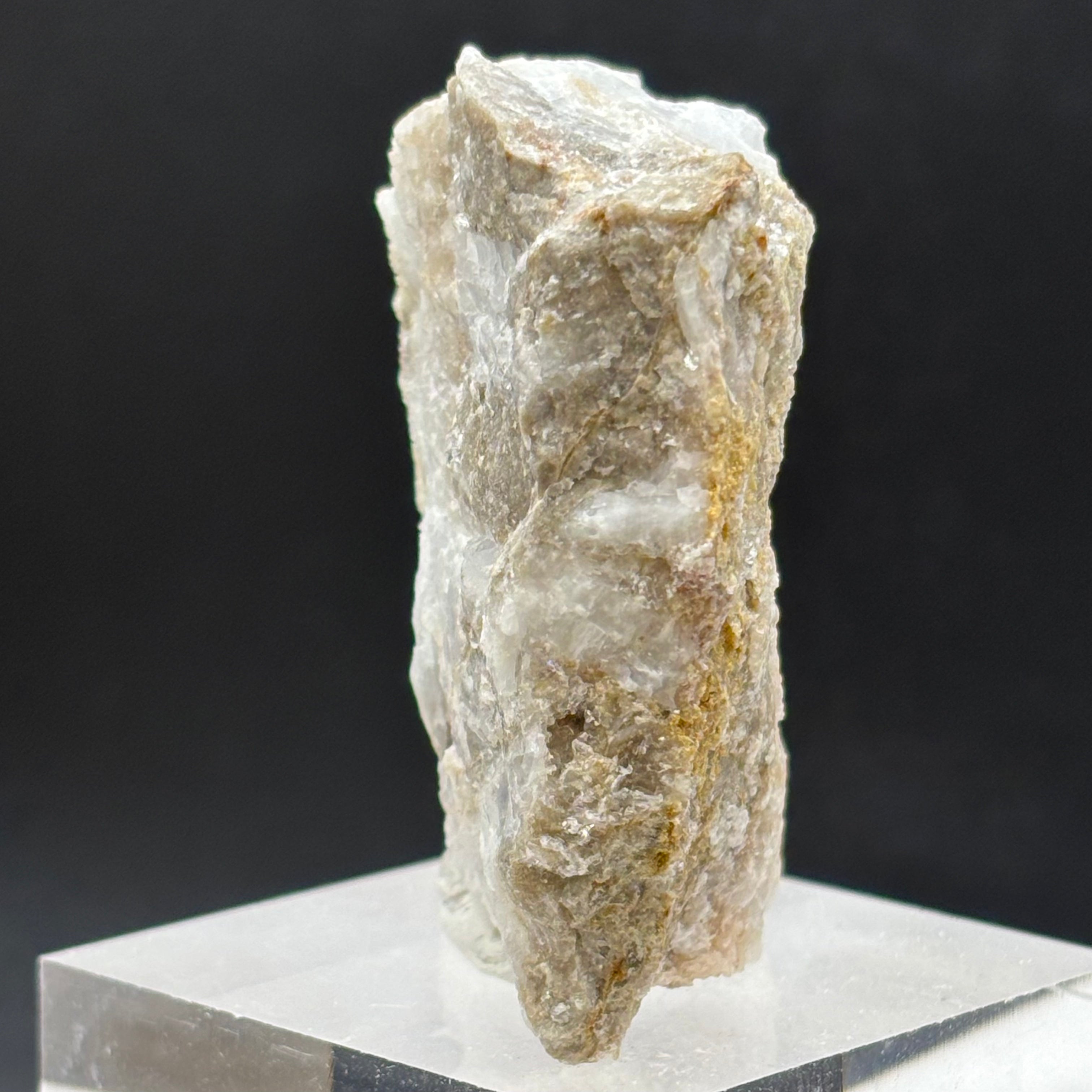Sulfur on Quartz - 040