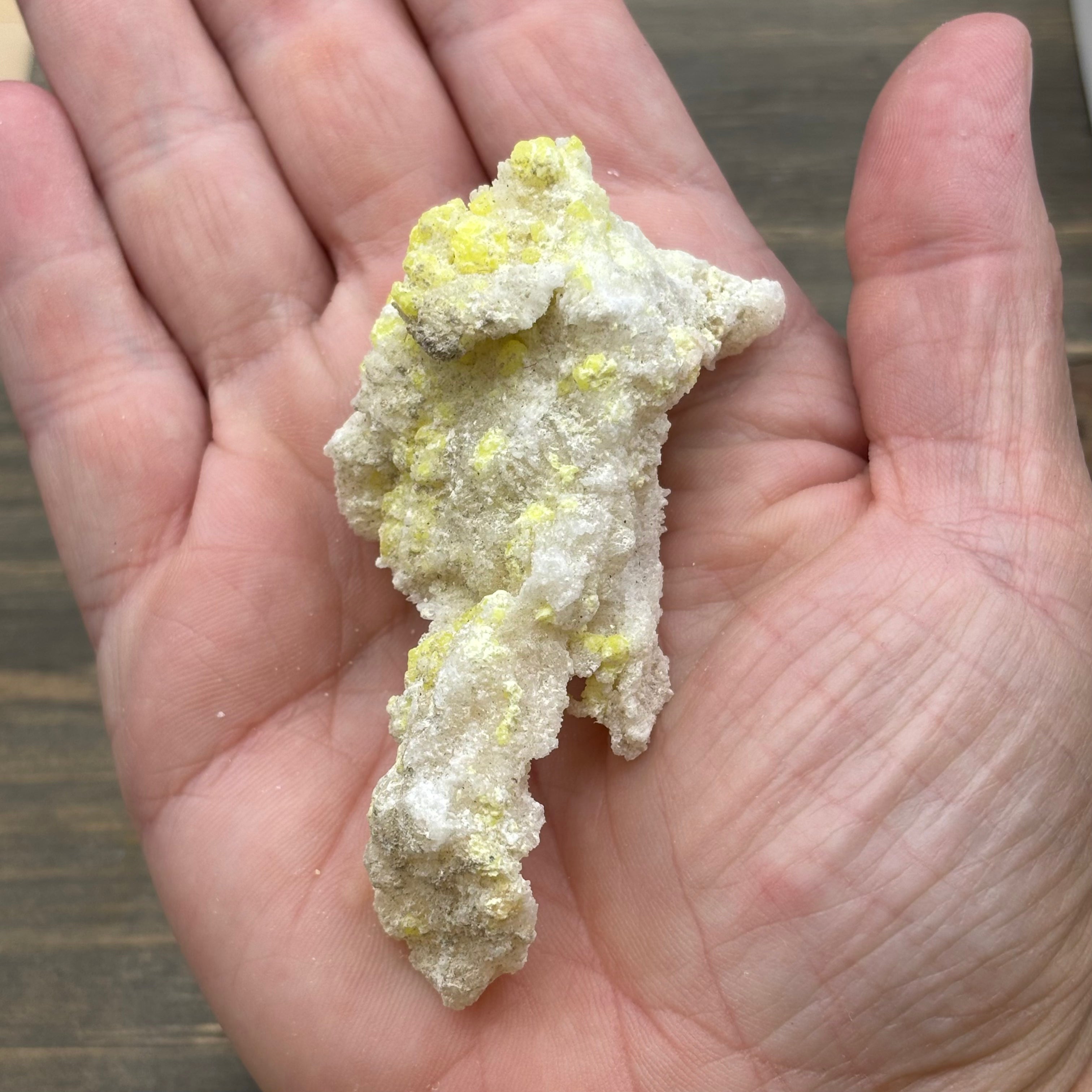Sulfur on Quartz - 044