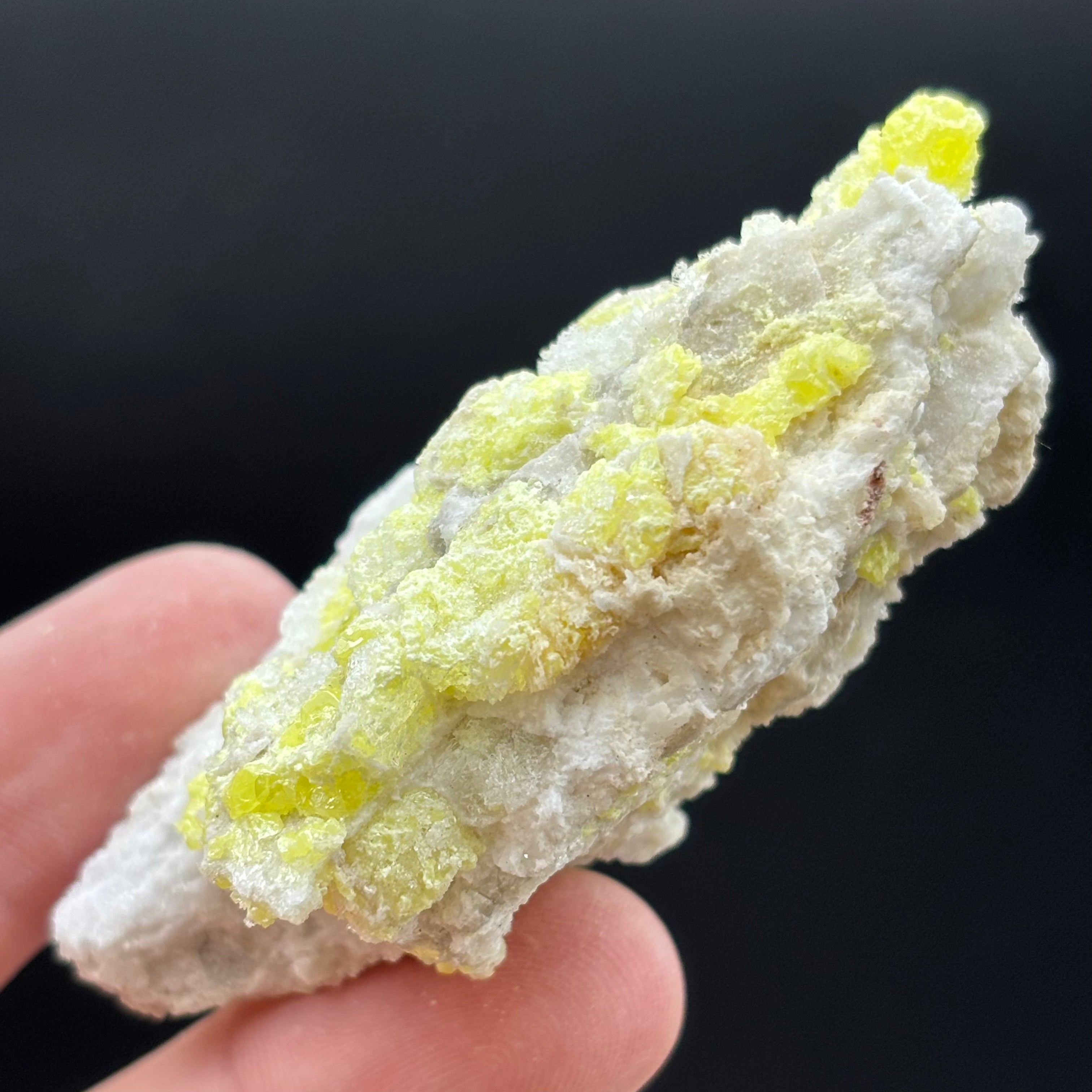 Sulfur on Quartz - 046