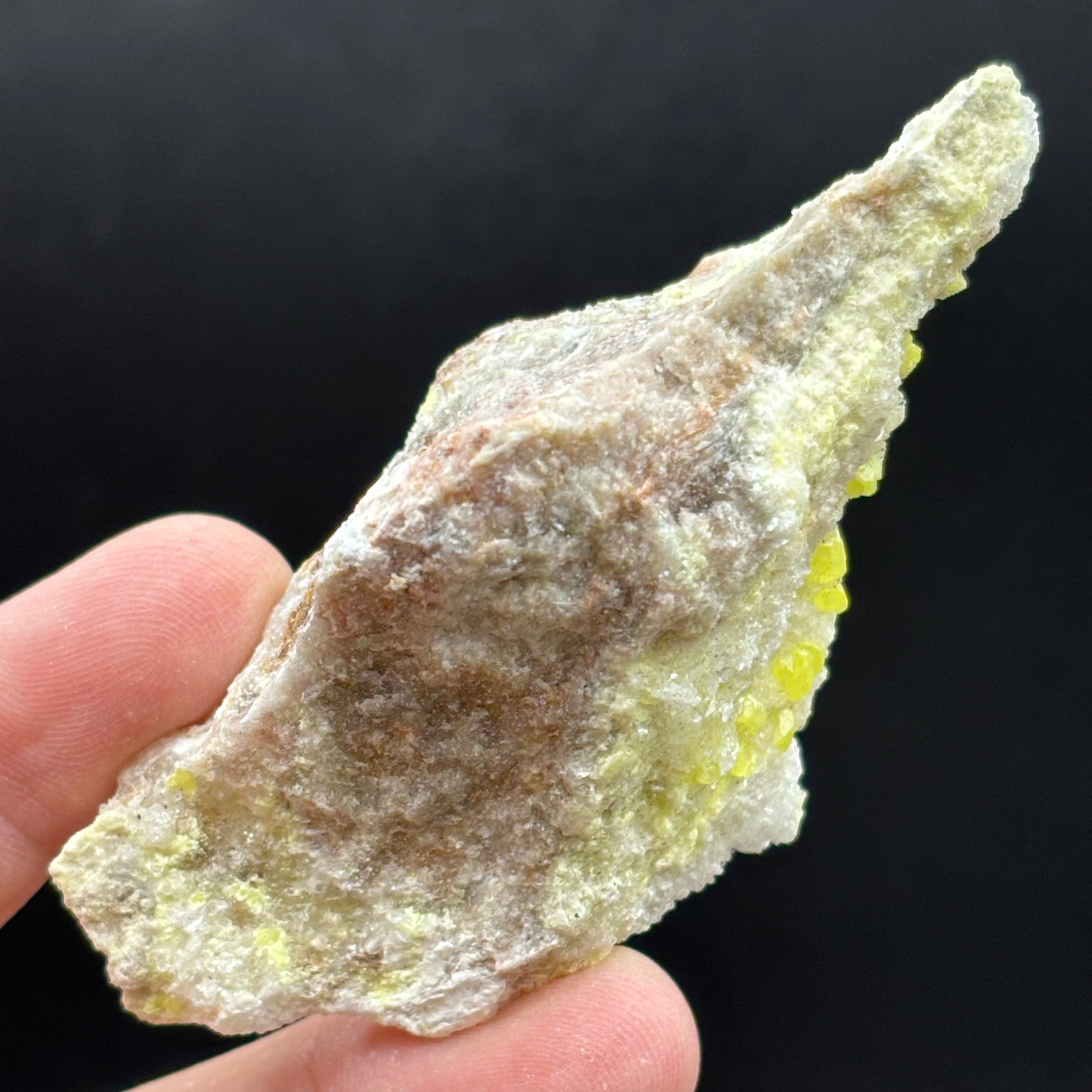 Sulfur on Quartz - 047