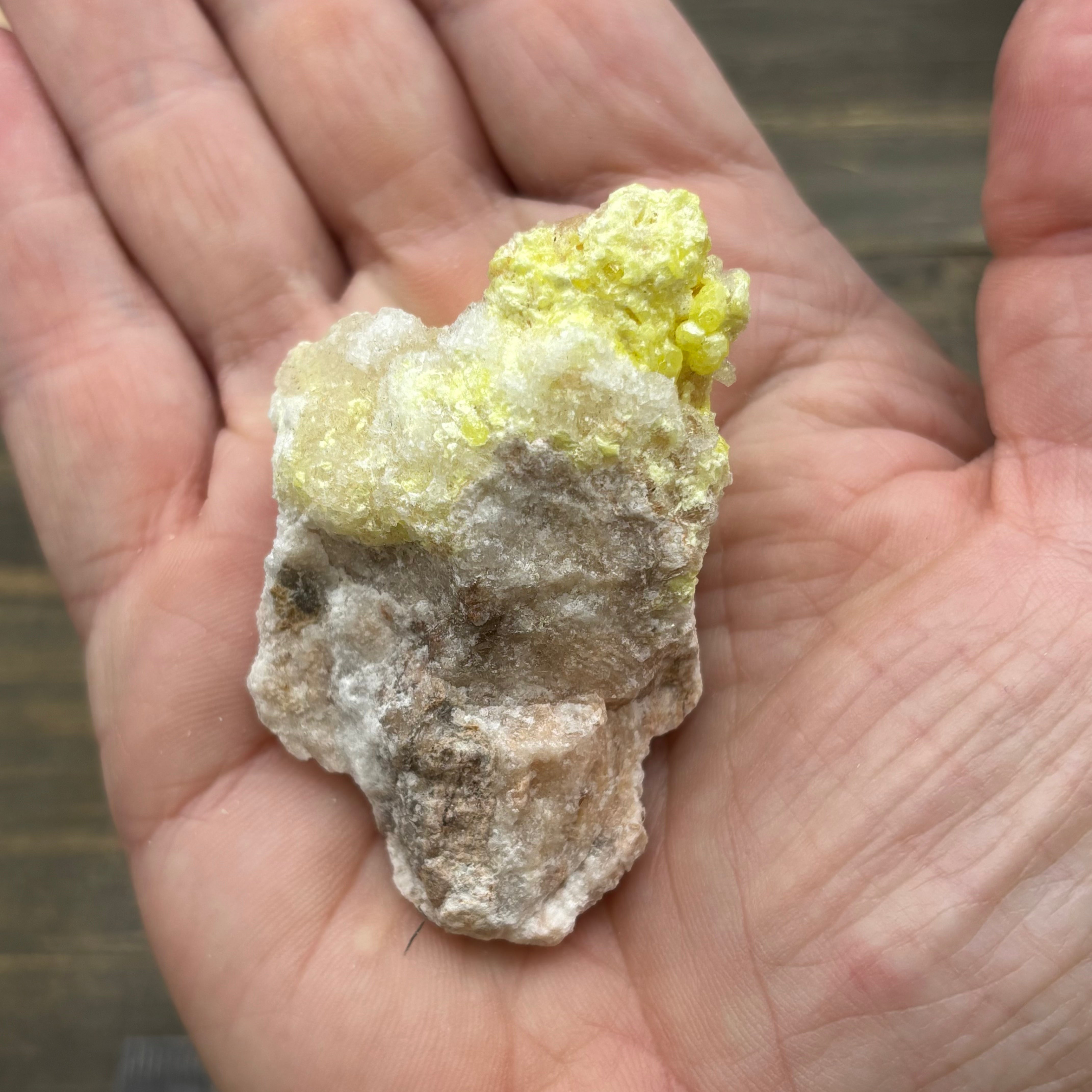 Sulfur on Quartz - 048
