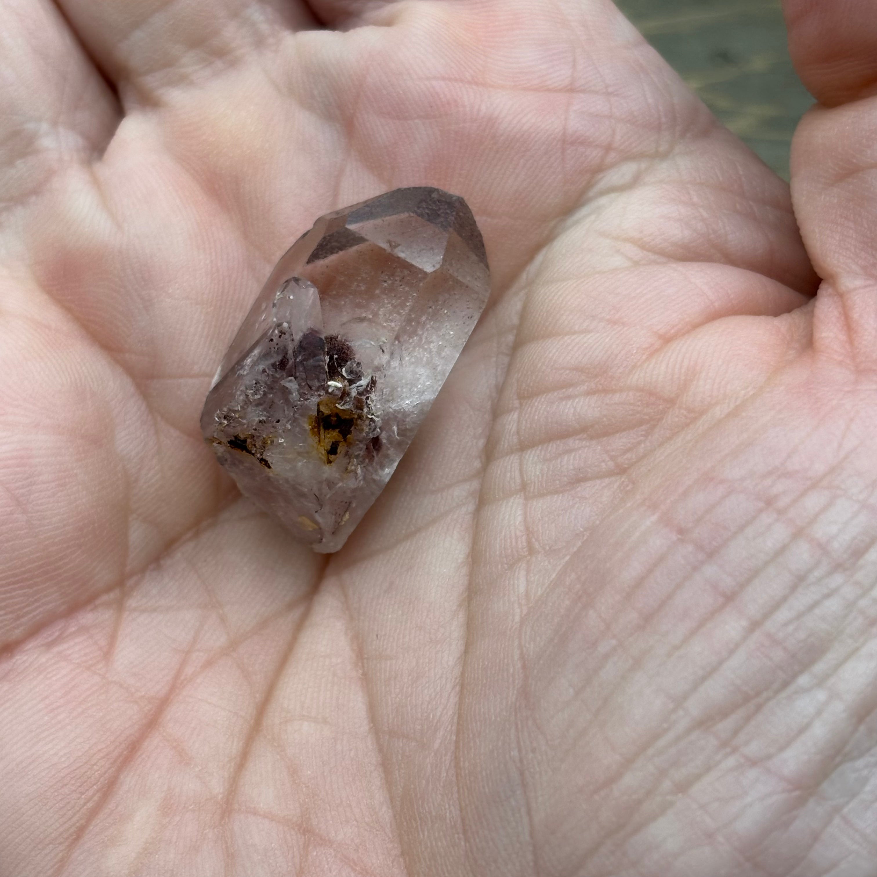 Red Phantom Quartz - 083