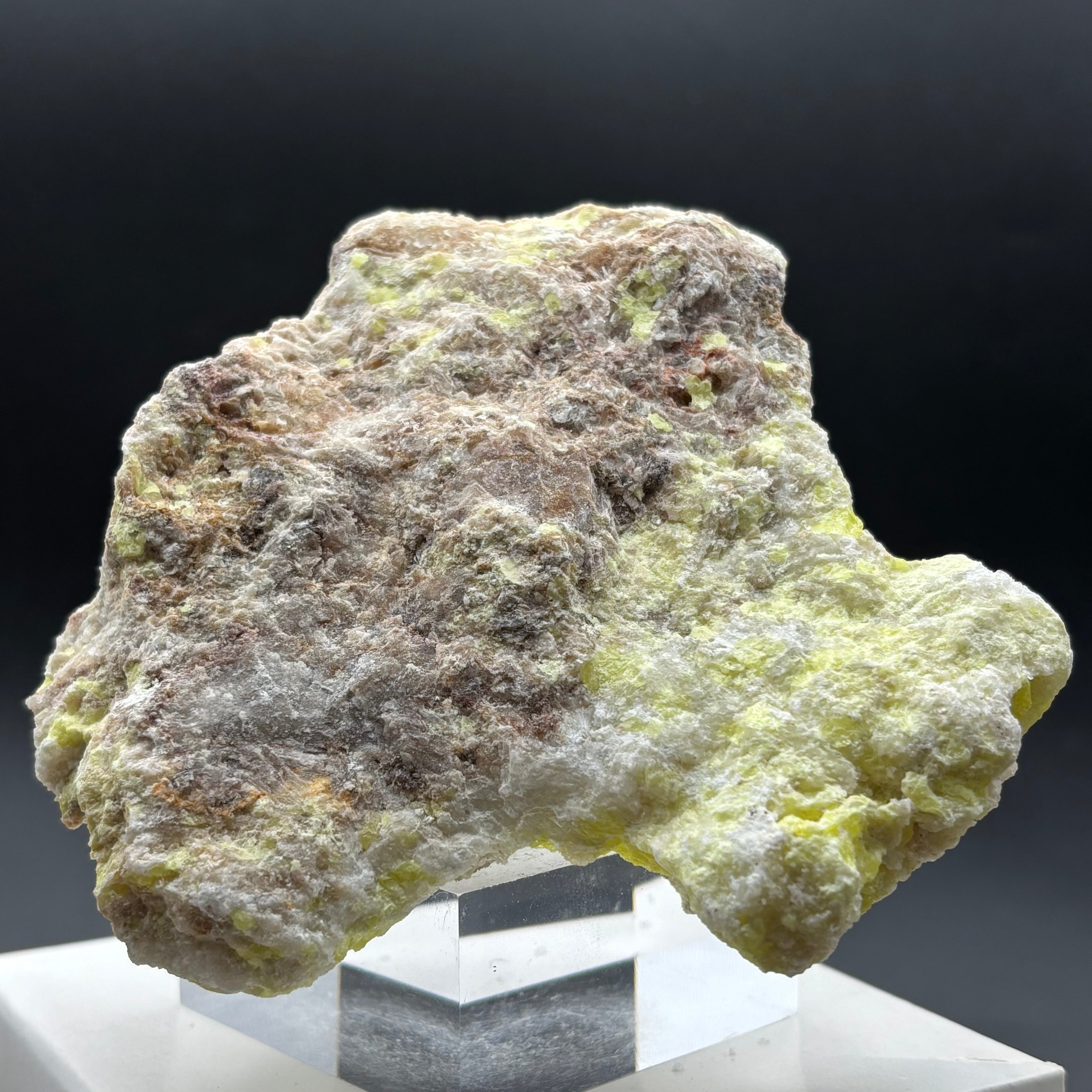 Sulfur on Quartz - 051