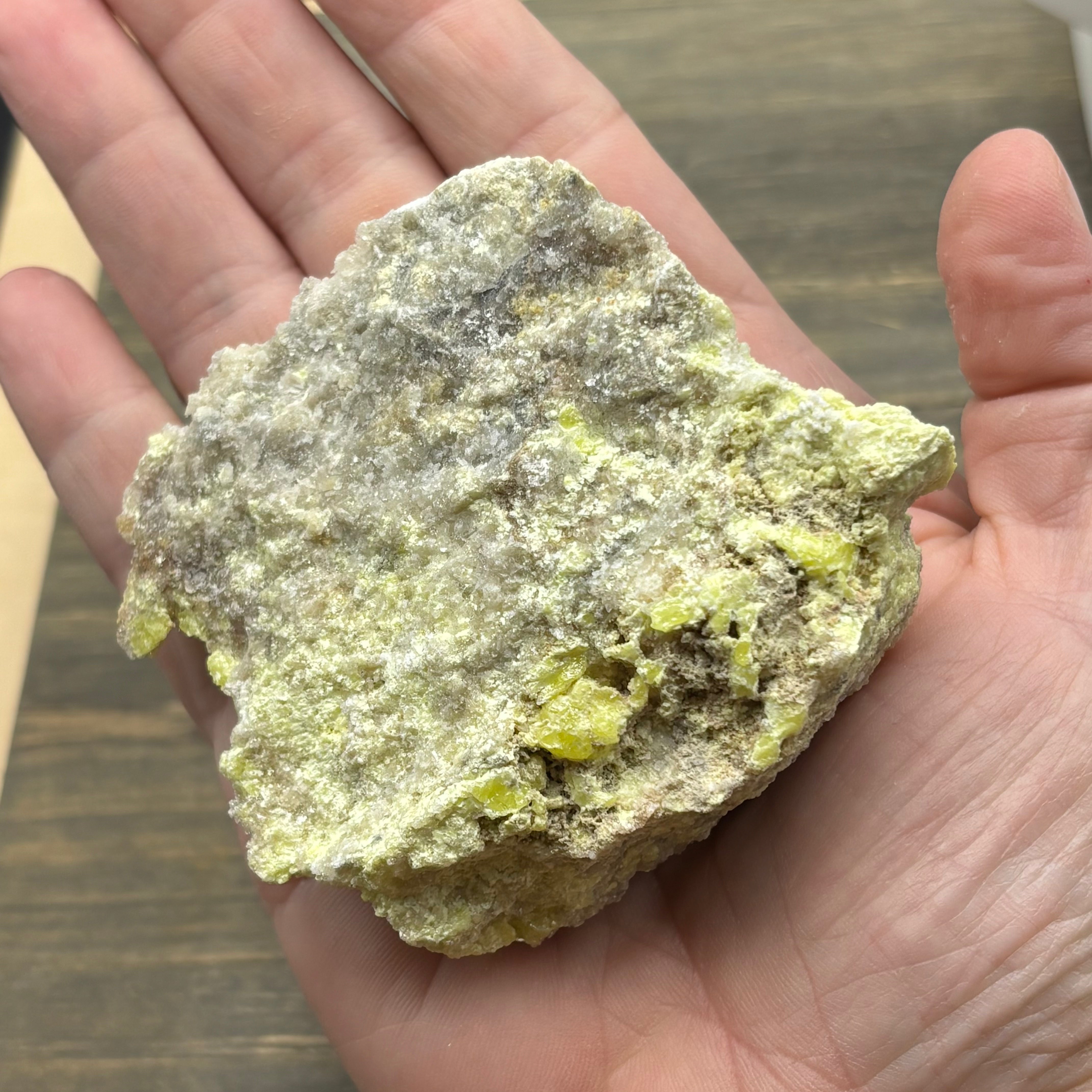 Sulfur on Quartz - 052