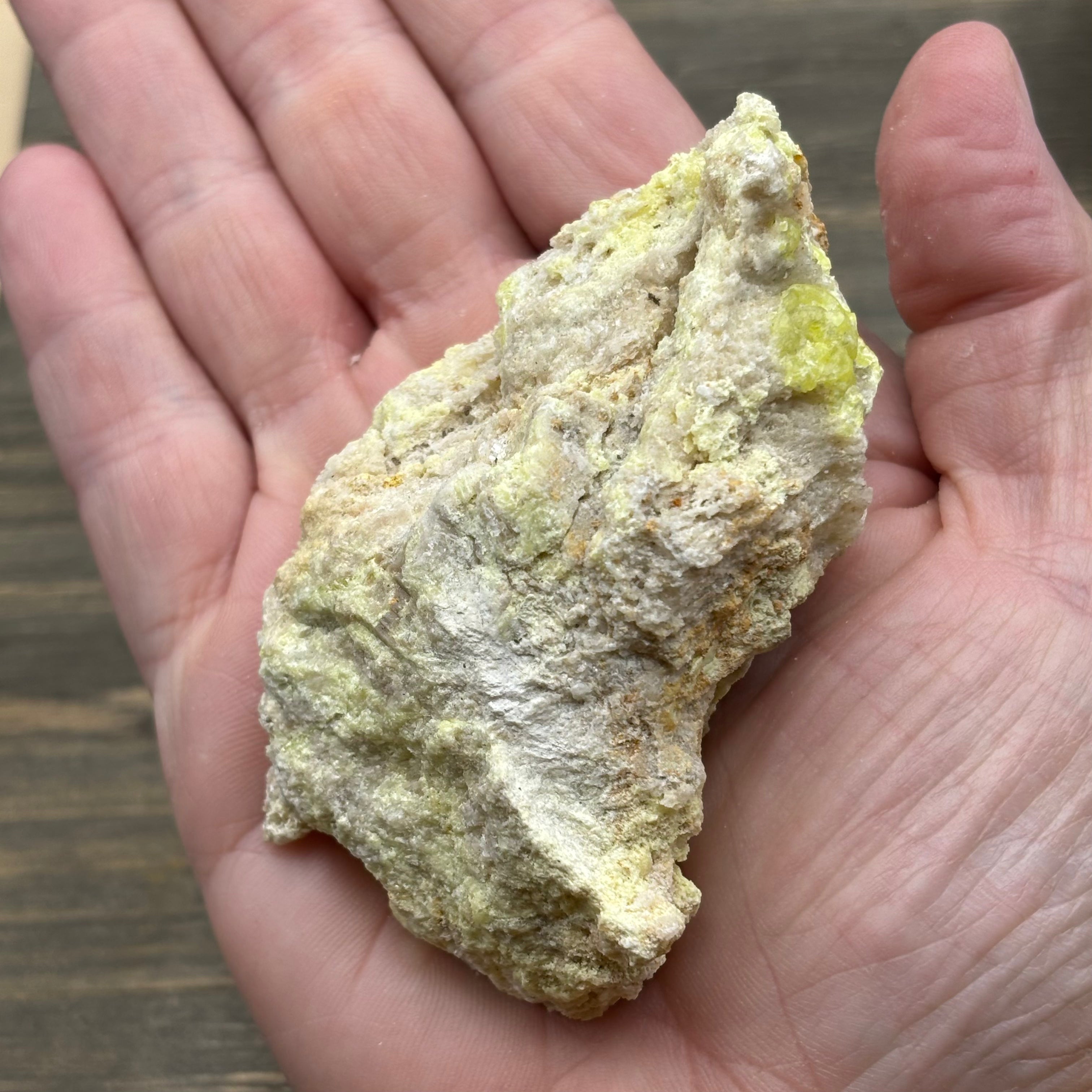 Sulfur on Quartz - 054