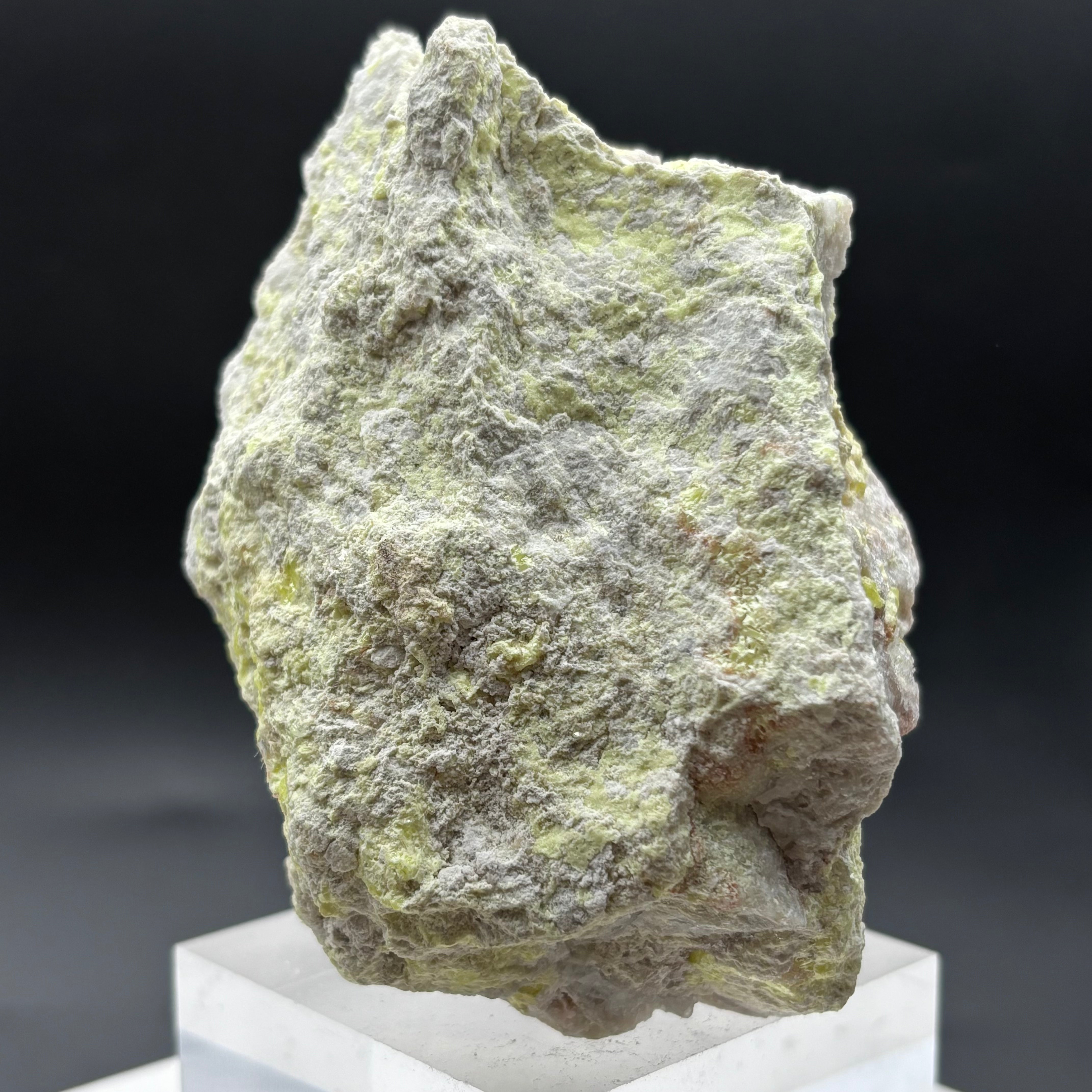 Sulfur on Quartz - 056