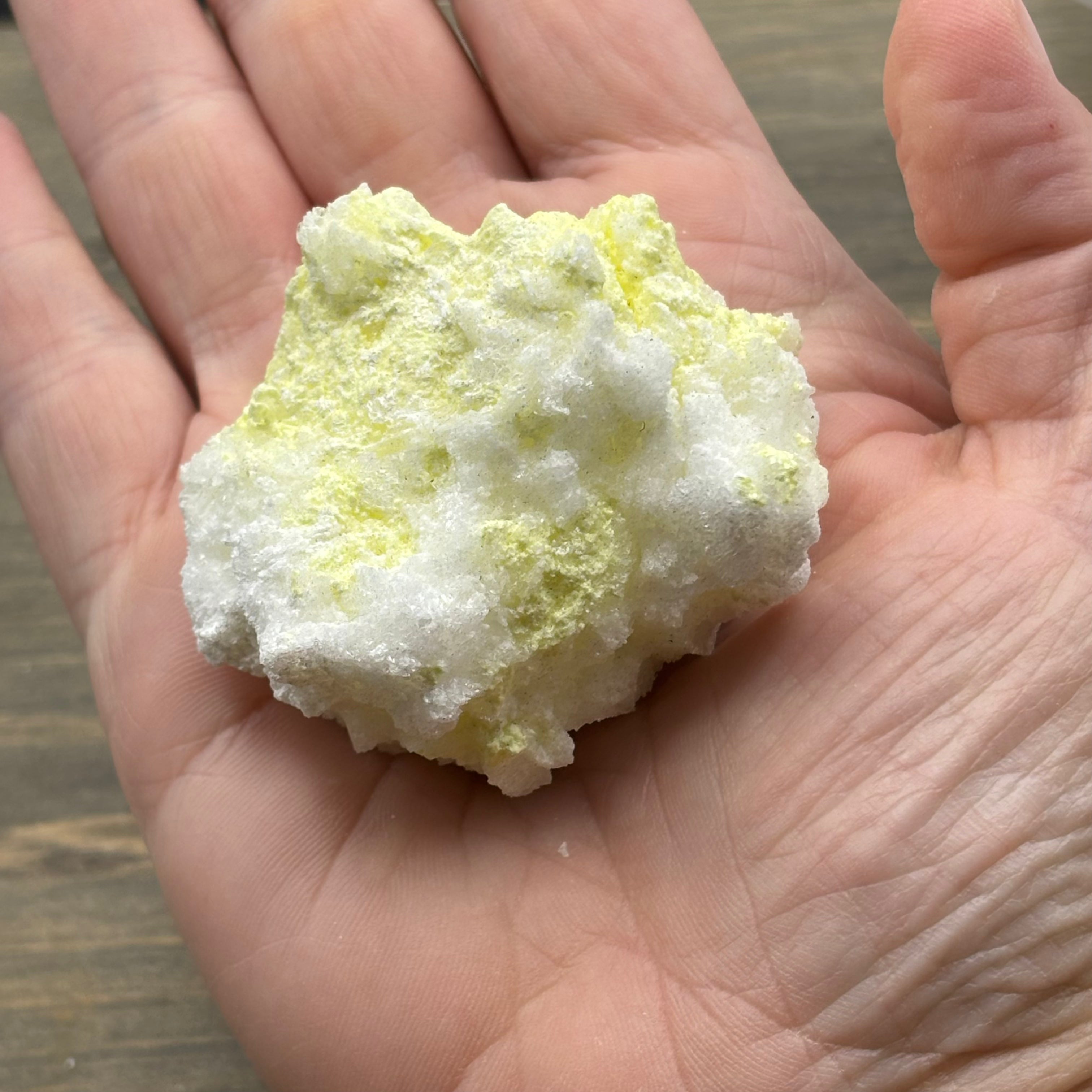 Sulfur on Quartz - 058