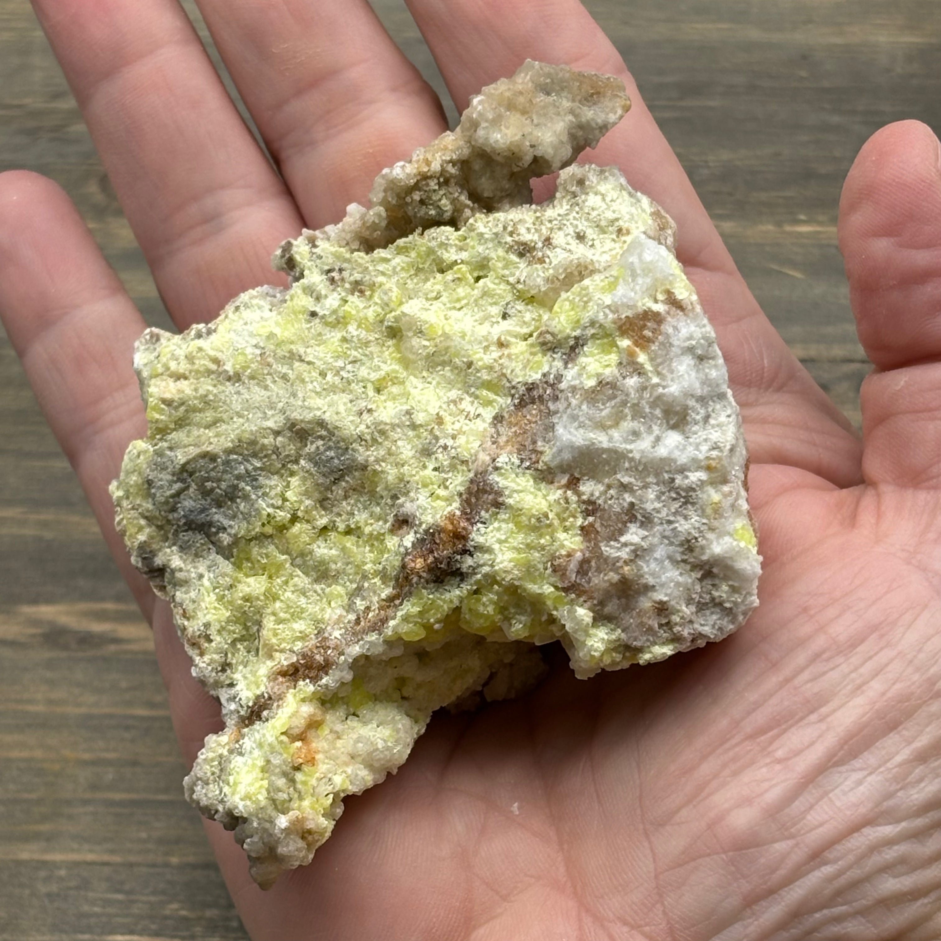 Sulfur on Quartz - 059