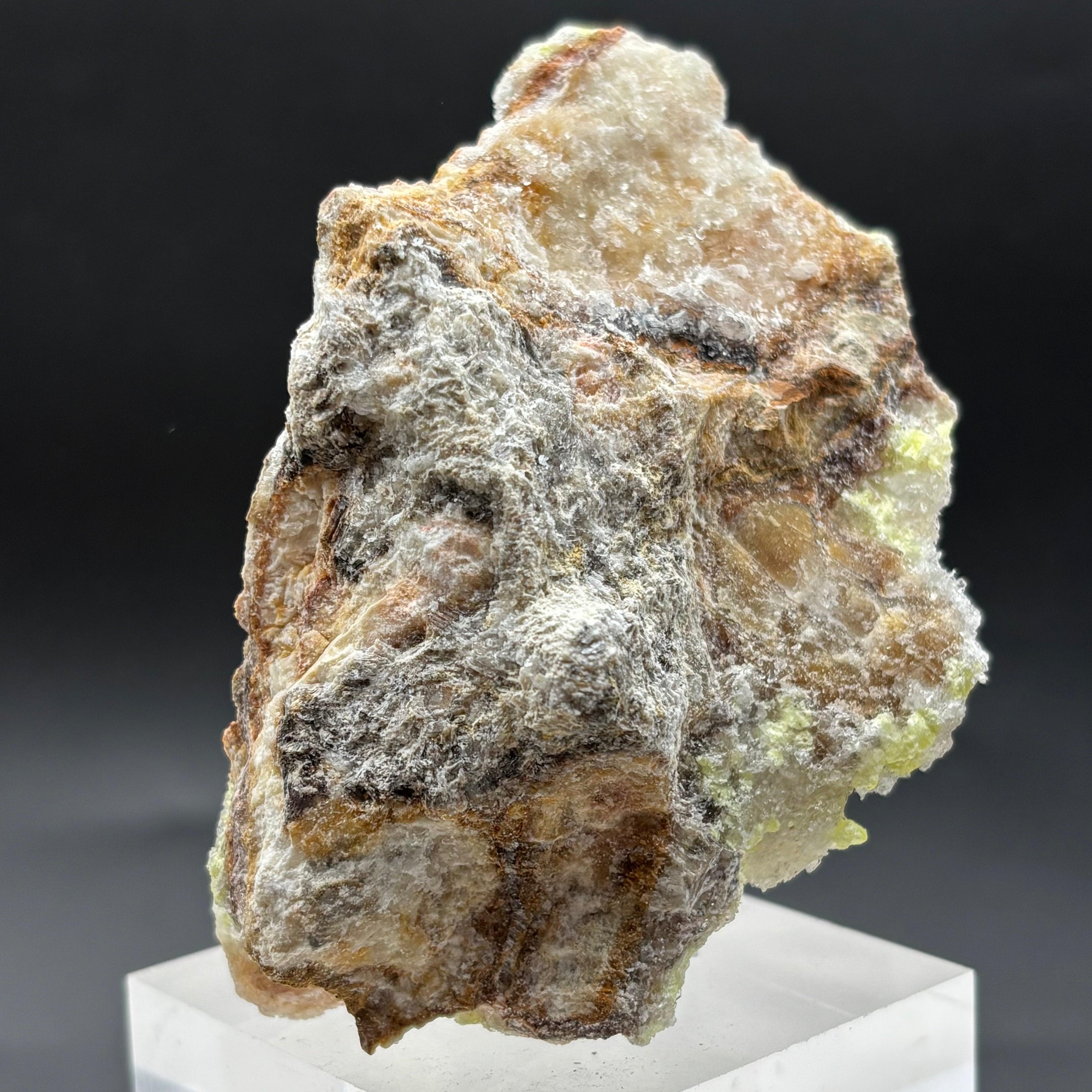 Sulfur on Quartz - 060