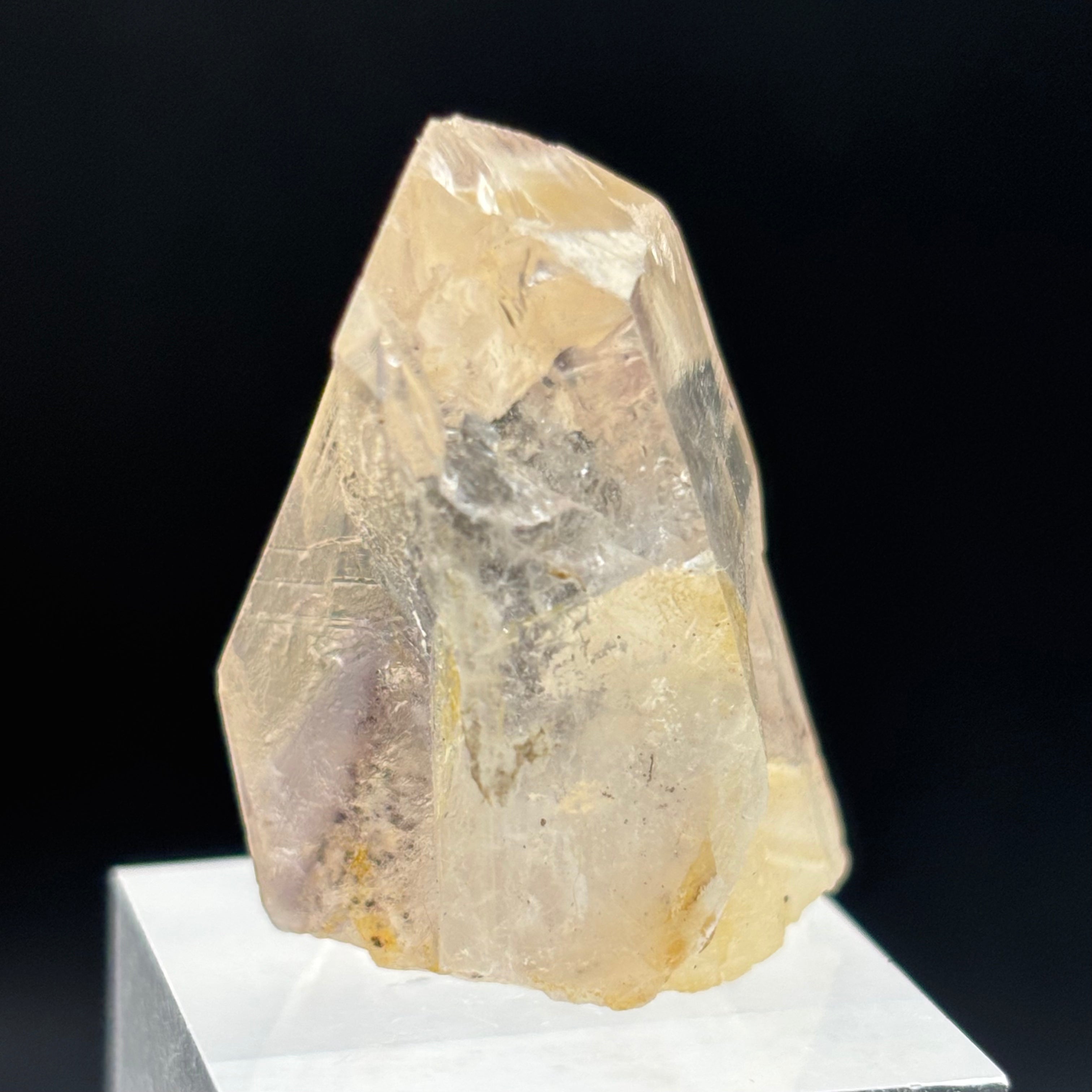 Red Phantom Quartz - 107