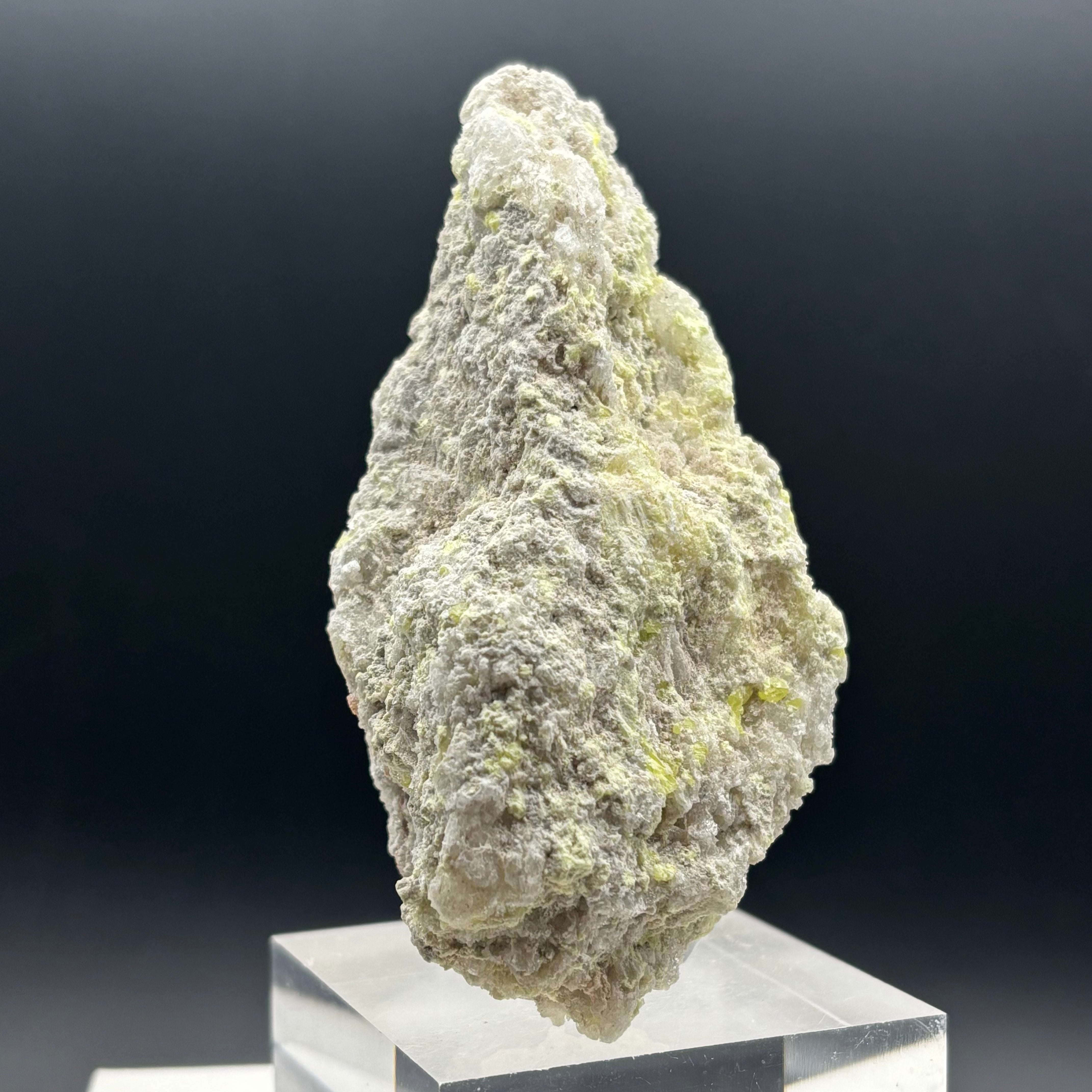 Sulfur on Quartz - 057