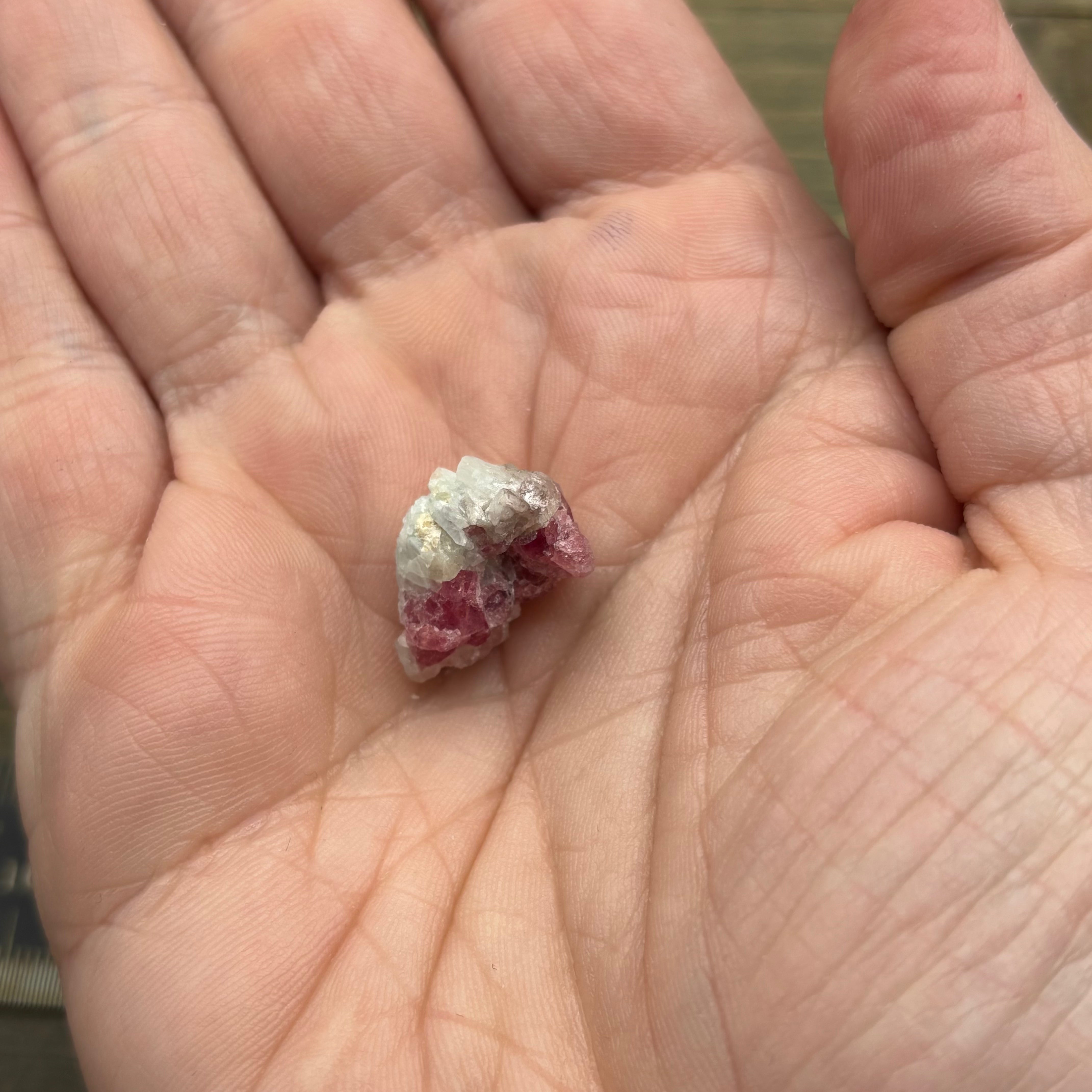 Raspberry Beryl (Pezzottaite) - 009
