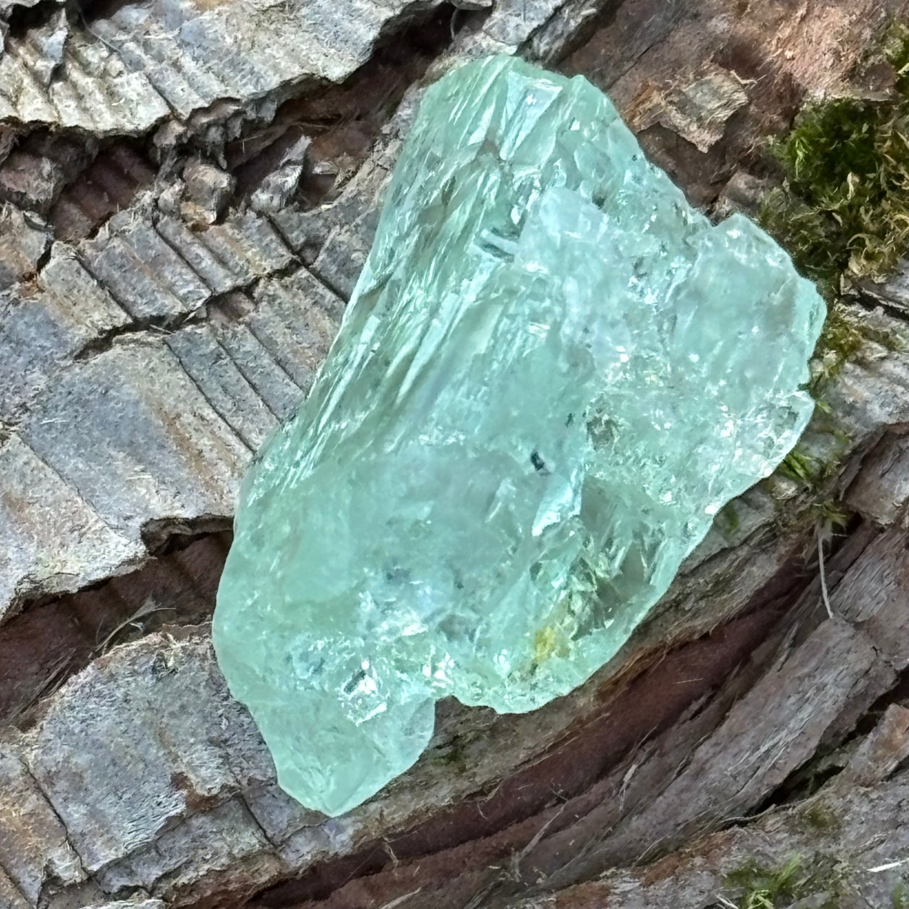 Etched Aquamarine Gem Crystal - 044
