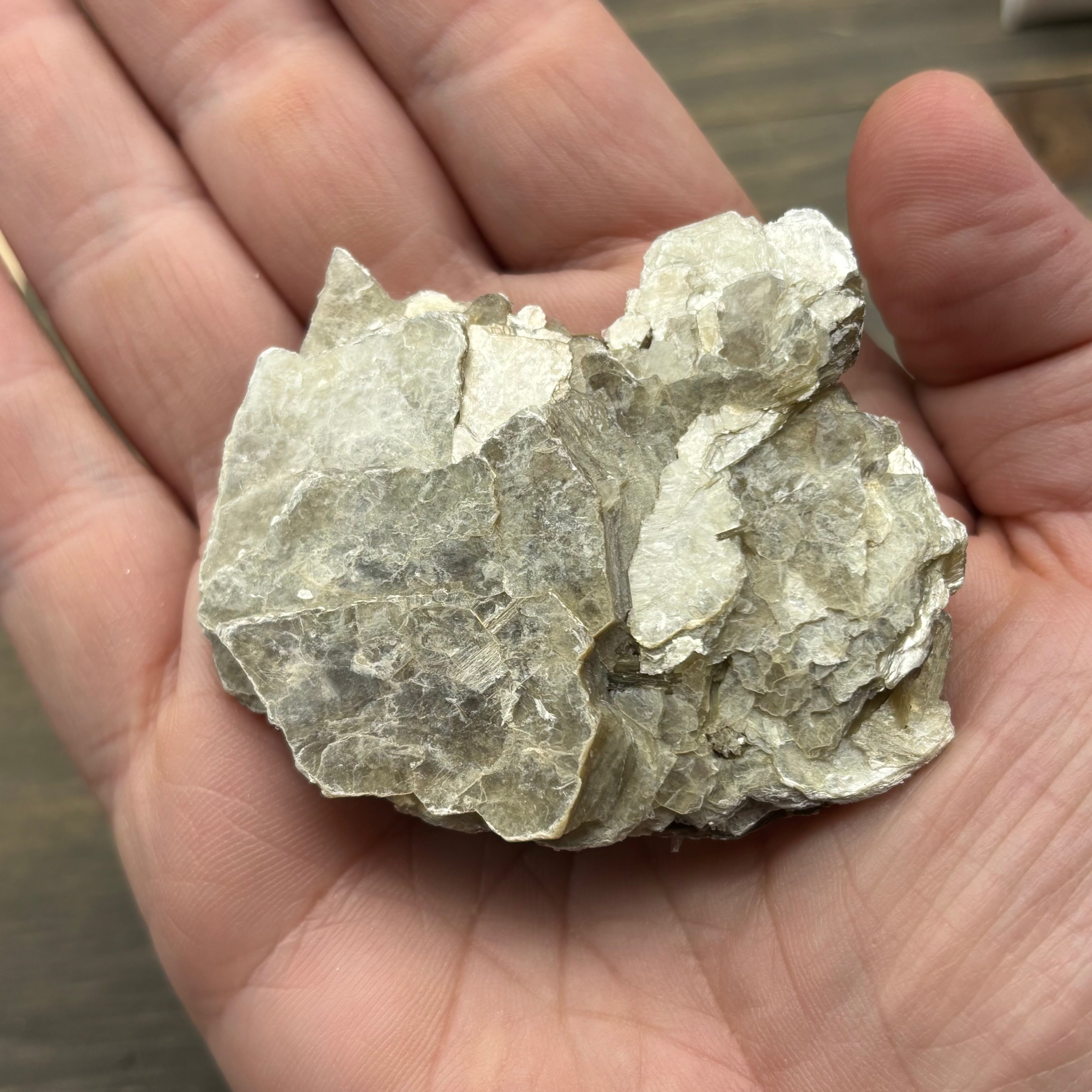 Green Gold Mica - 010