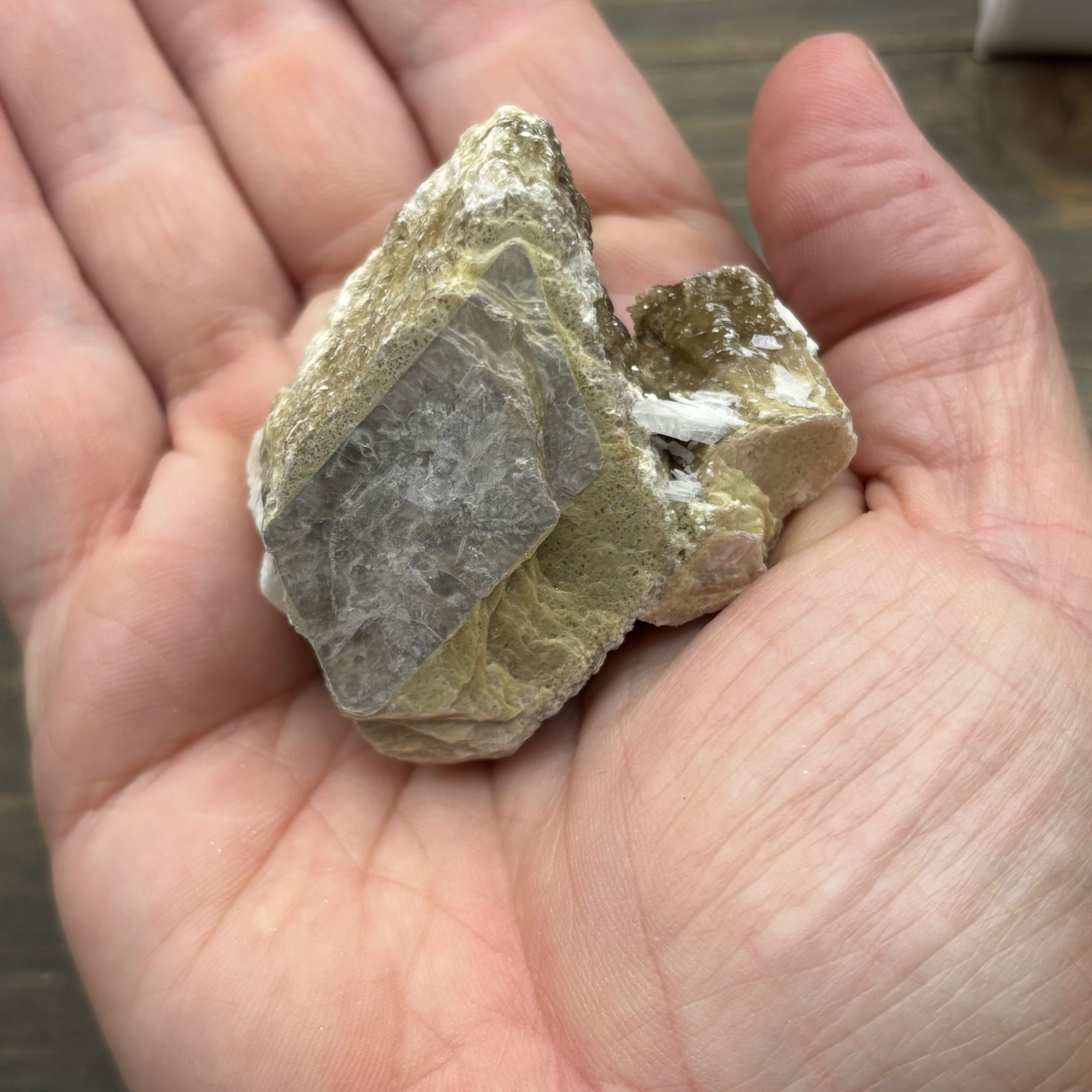 Green Gold Mica - 023