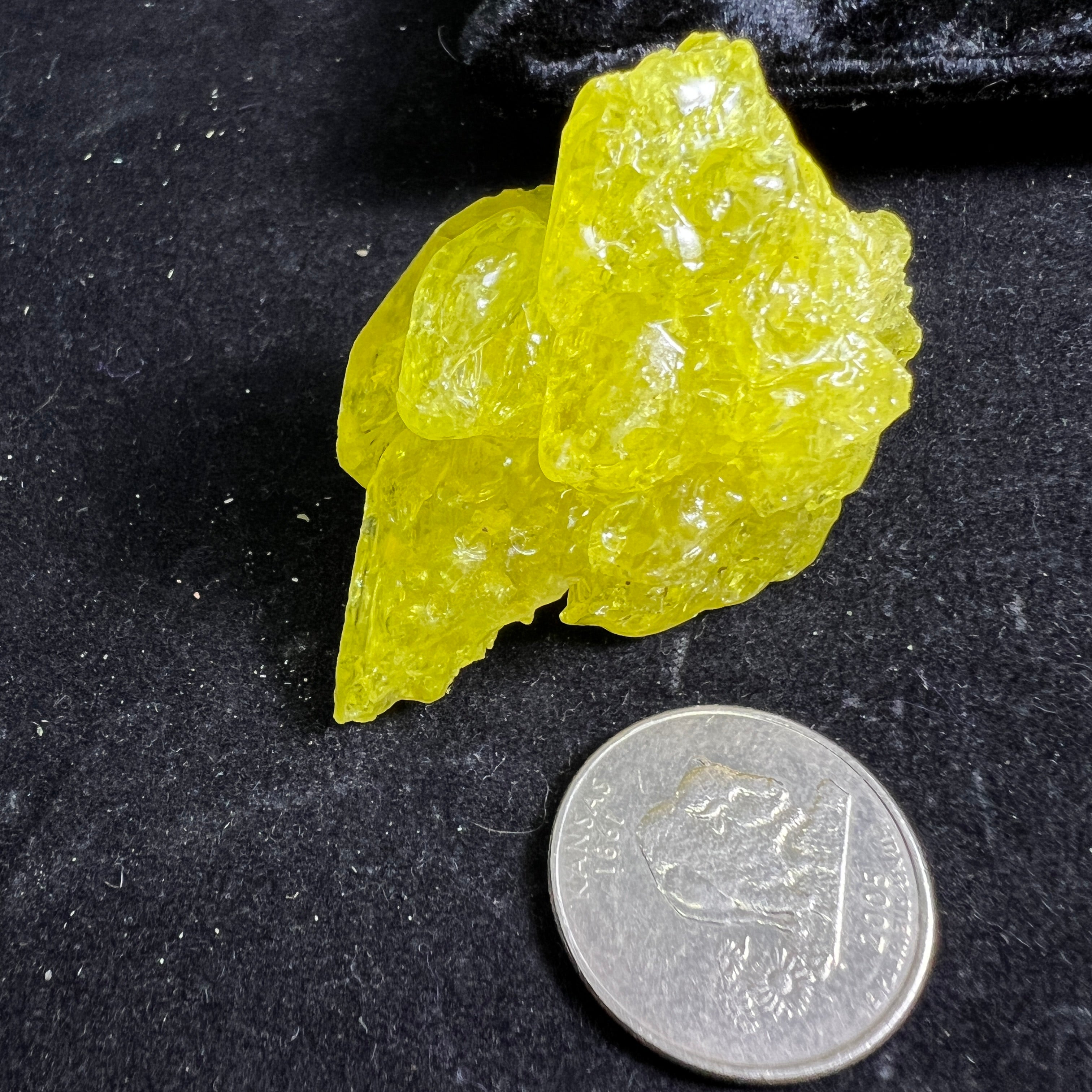 Sulfur Whole Crystal  087