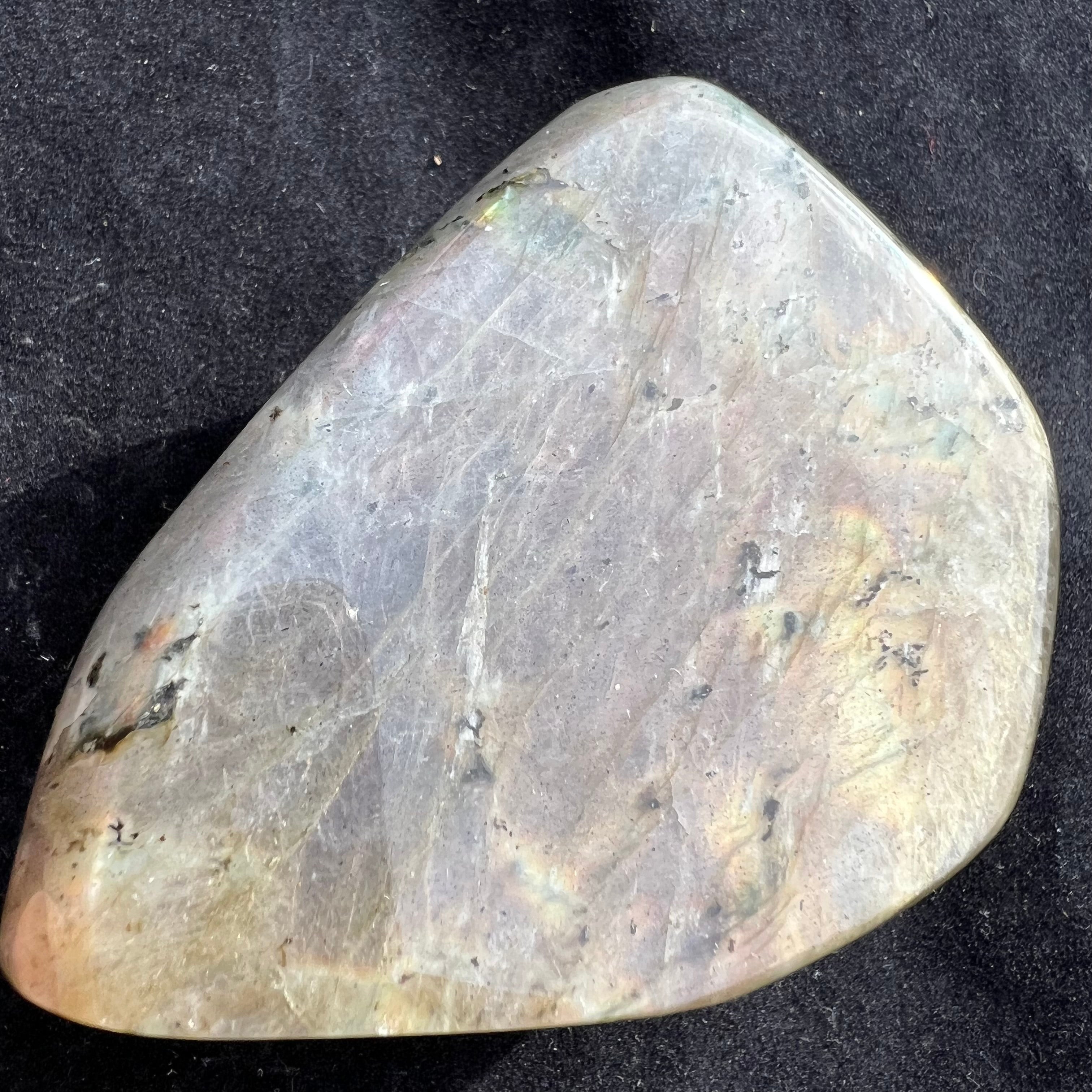 Rare Labradorite - 152