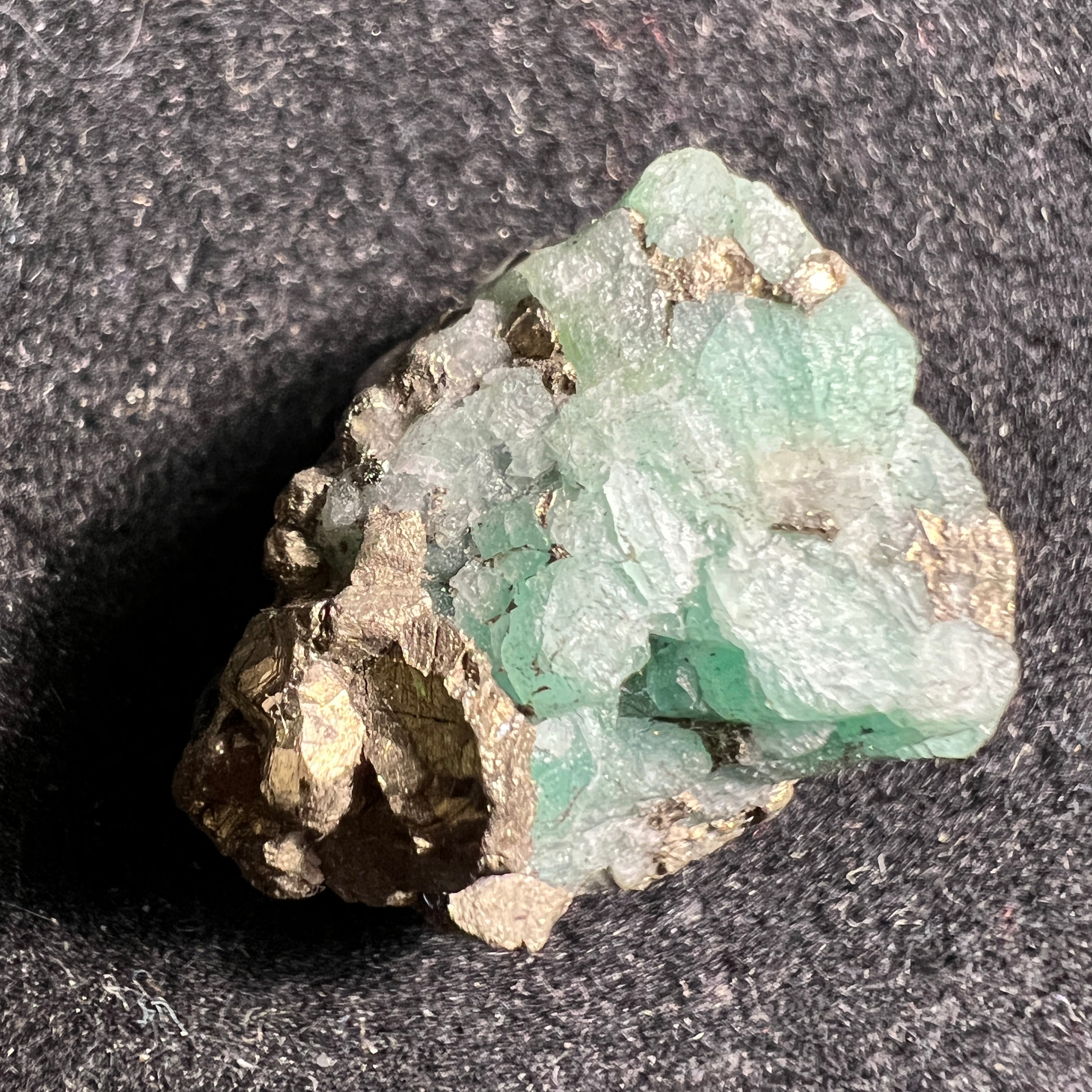 Colombian Real Emerald - 077