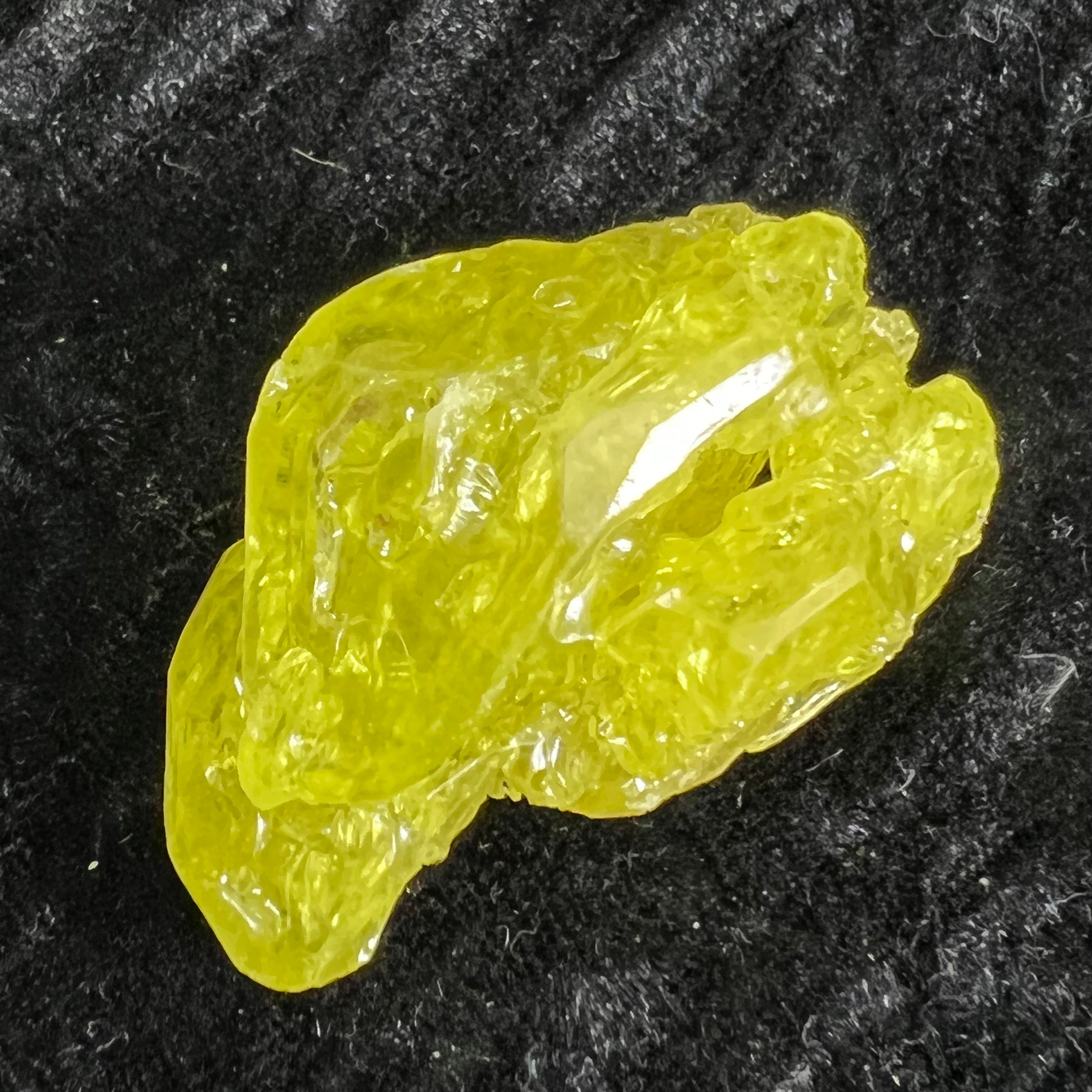 Sulfur Whole Crystal  035