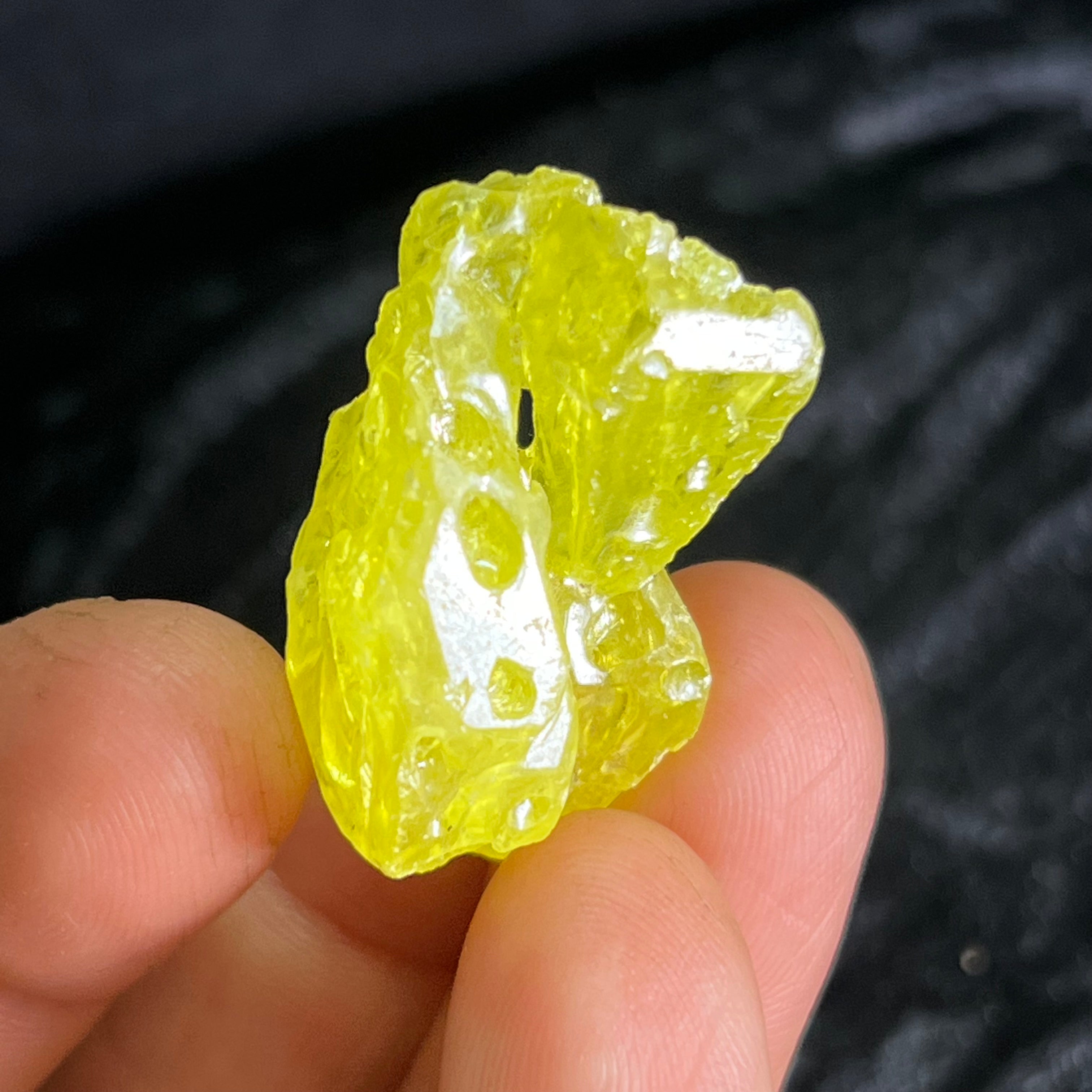 Sulfur Whole Crystal  037