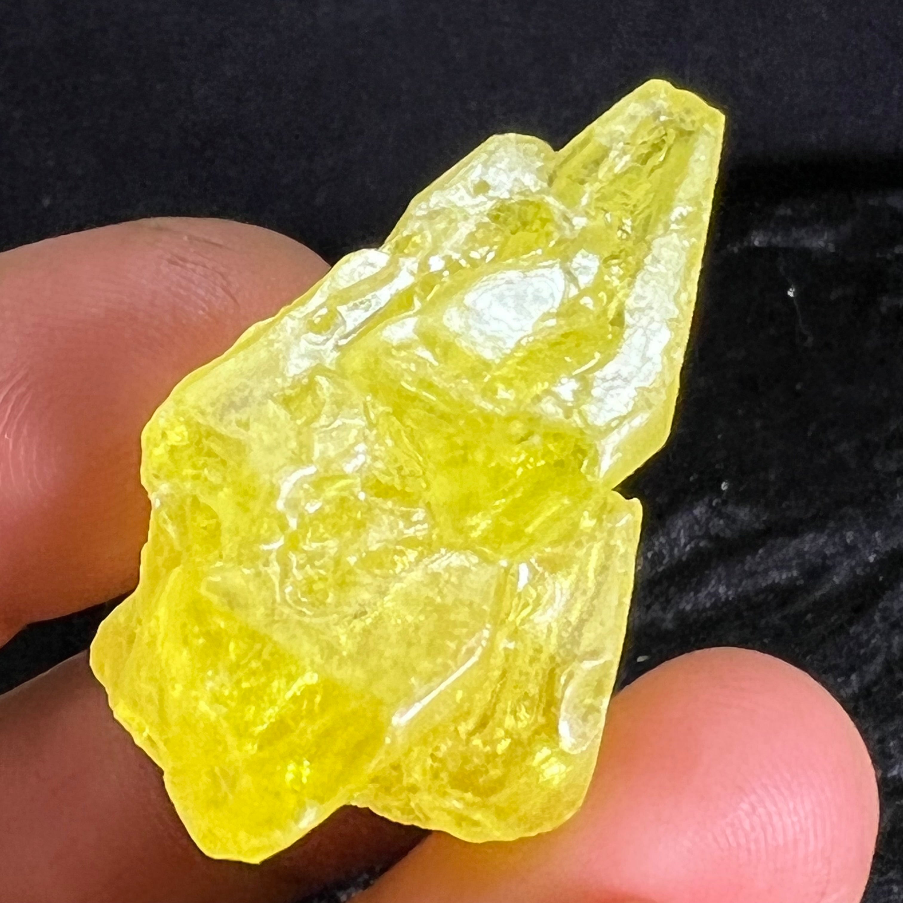 Sulfur Whole Crystal  043